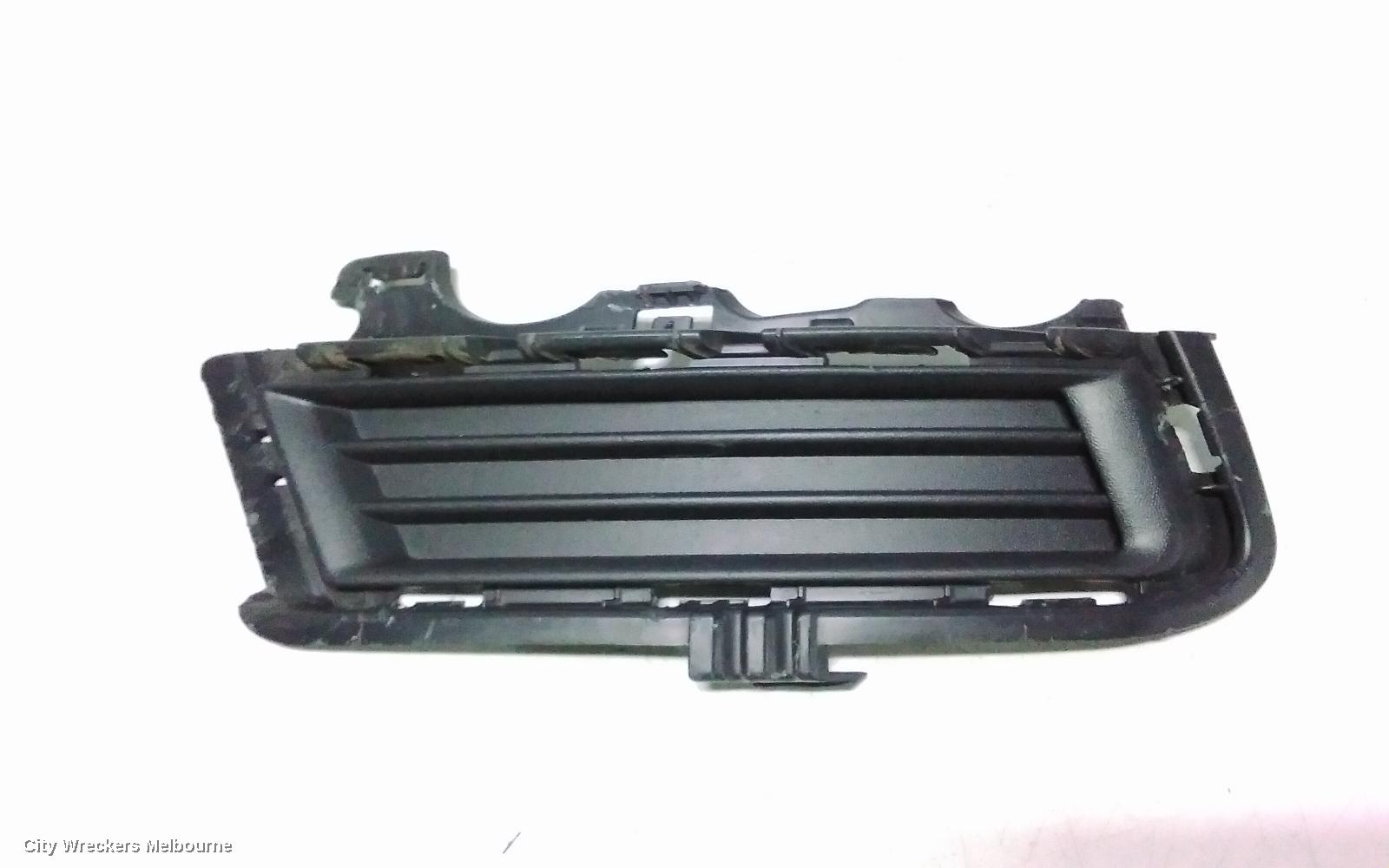 VOLKSWAGEN GOLF GRILLE, BUMPER GRILLE (RH SIDE), GEN 7, NON FOGLAMP TYPE, 12/2012 - 03/2017