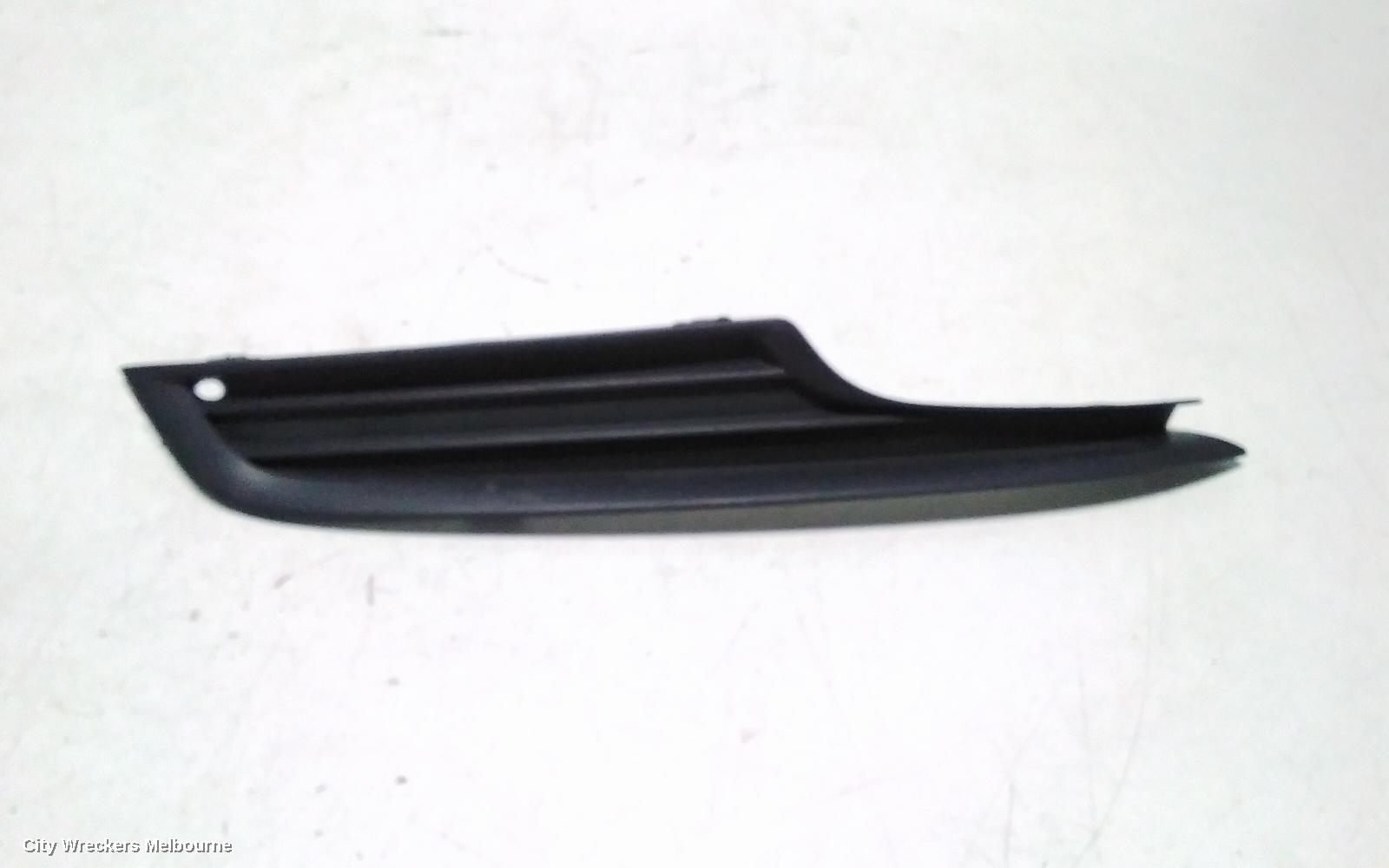 VOLKSWAGEN GOLF GRILLE, BUMPER GRILLE (RH SIDE), GEN 7, NON FOGLAMP TYPE, 12/2012 - 03/2017