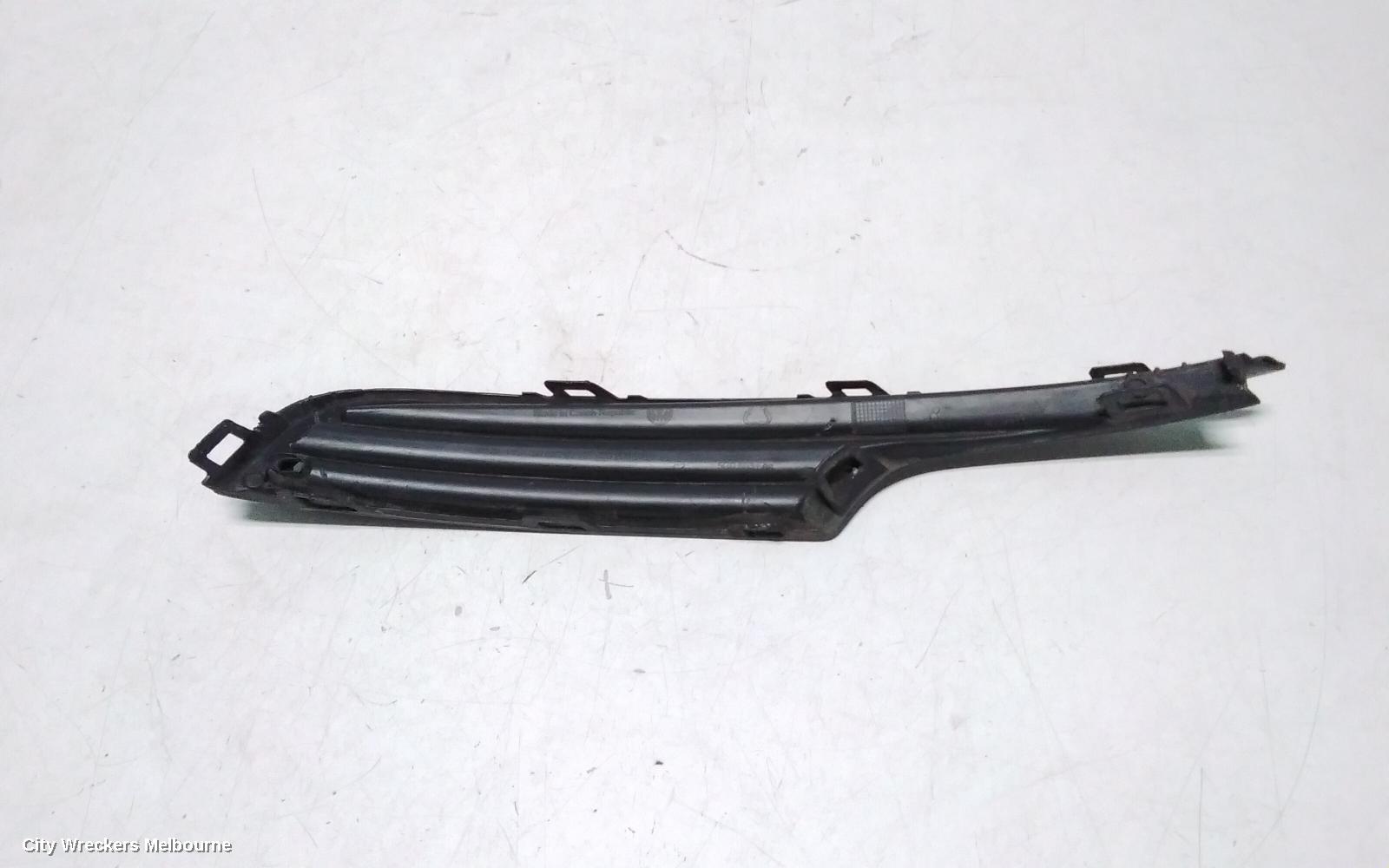 VOLKSWAGEN GOLF GRILLE, BUMPER GRILLE (RH SIDE), GEN 7, NON FOGLAMP TYPE, 12/2012 - 03/2017