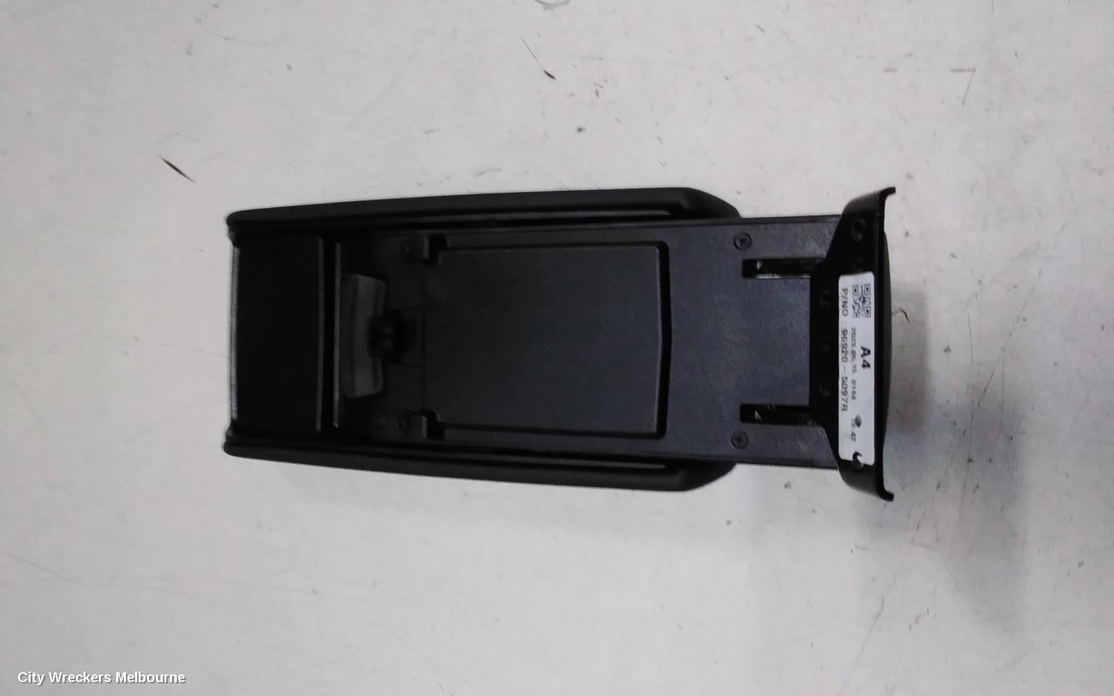 RENAULT ARKANA CONSOLE, JL1, 05/2021 ONWARDS