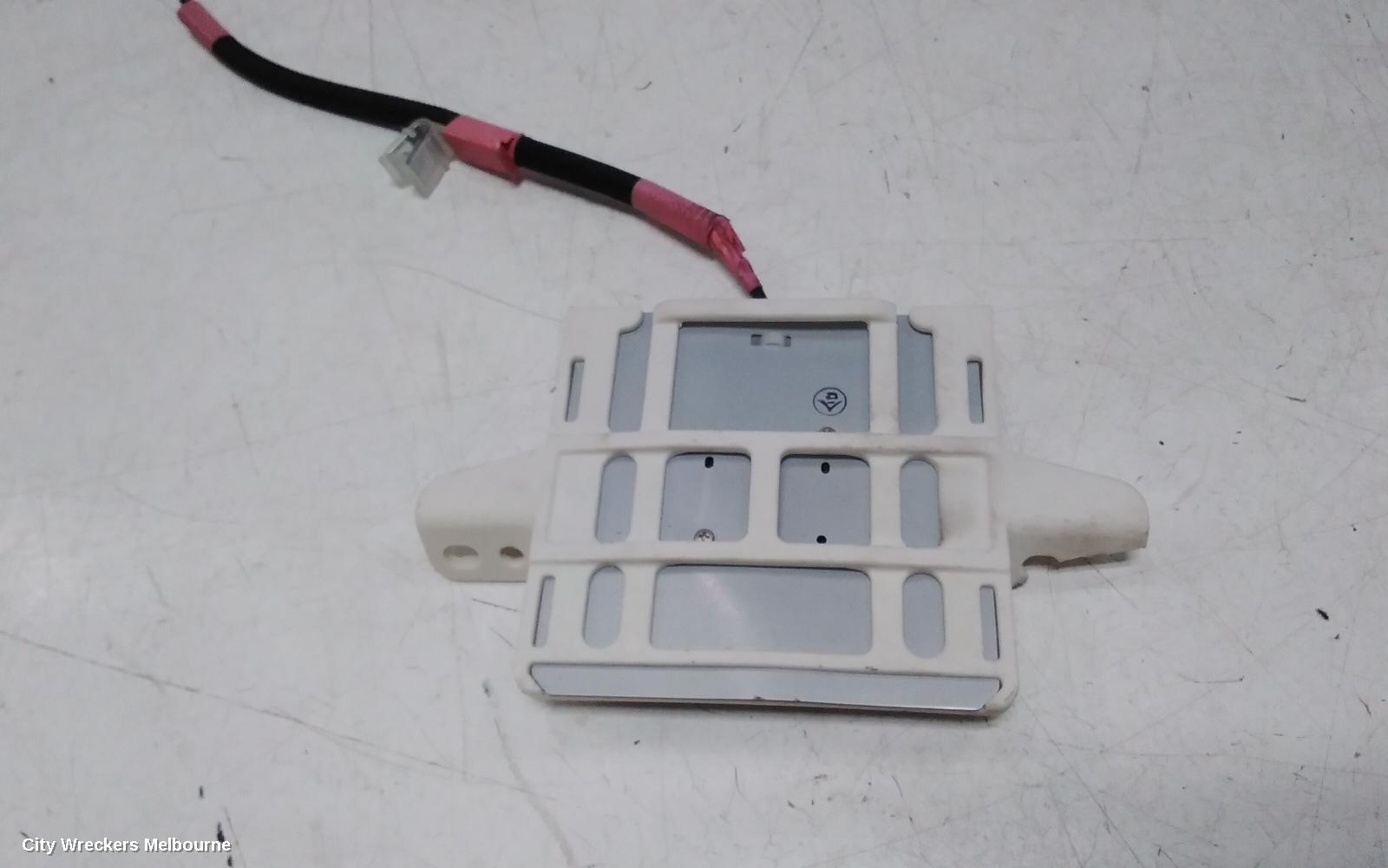 TOYOTA KLUGER RADIO/CD/DVD/SAT/TV, SAT NAV HEAD UNIT, GSU50/GSU55, 12/2013 - 02/2021