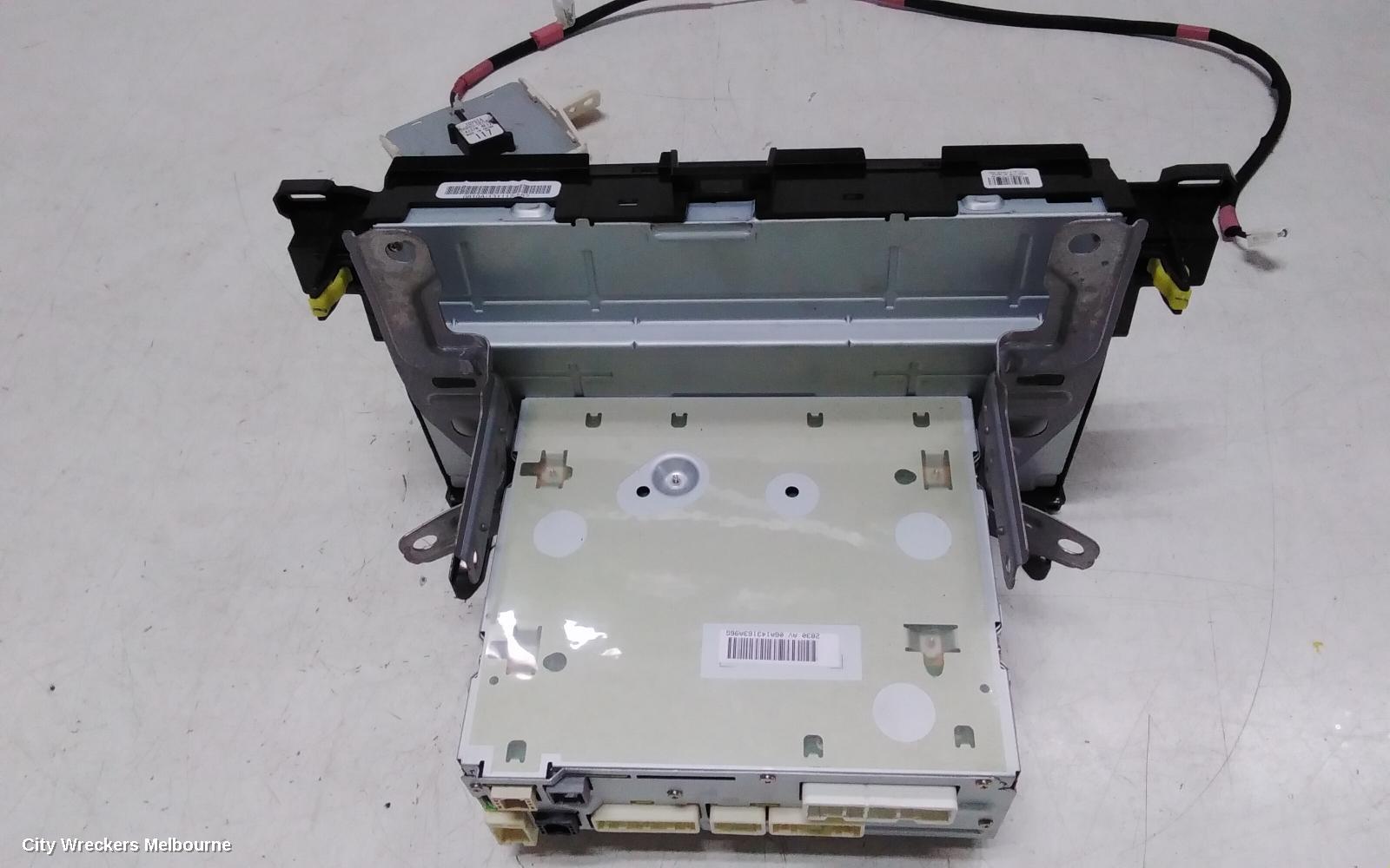 TOYOTA KLUGER RADIO/CD/DVD/SAT/TV, SAT NAV HEAD UNIT, GSU50/GSU55, 12/2013 - 02/2021