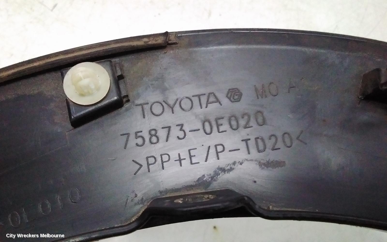 TOYOTA KLUGER WHEEL ARCH FLARE, RH REAR, DOOR ARCH MOULD, GSU50-GSU55, 12/2013 - 02/2021