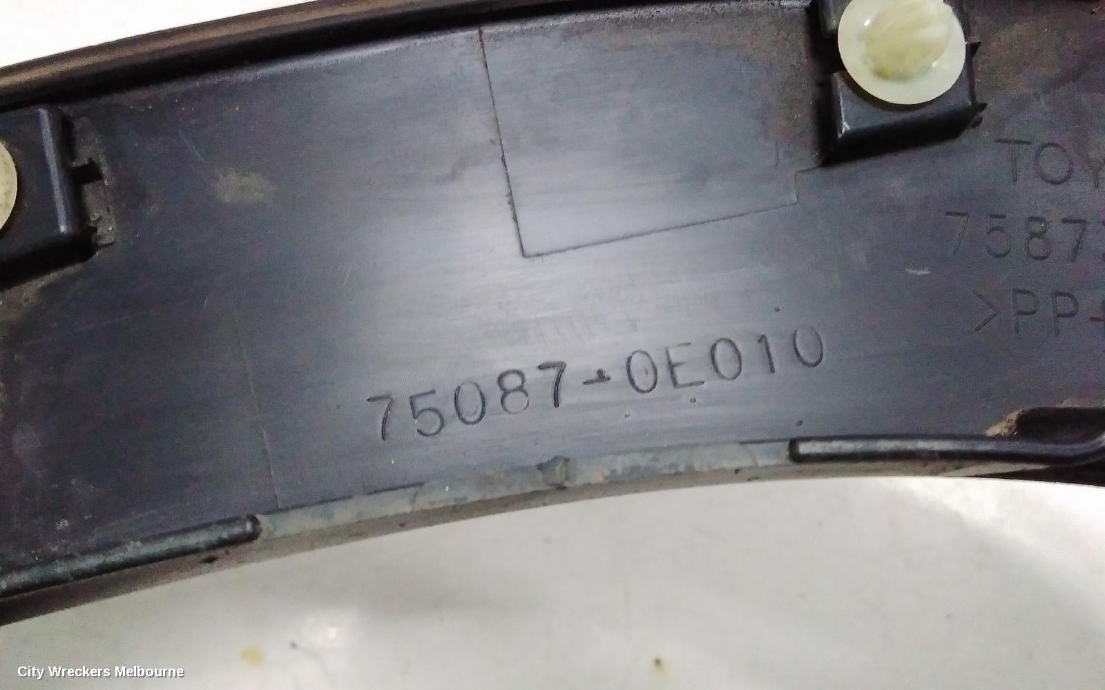 TOYOTA KLUGER WHEEL ARCH FLARE, RH REAR, DOOR ARCH MOULD, GSU50-GSU55, 12/2013 - 02/2021