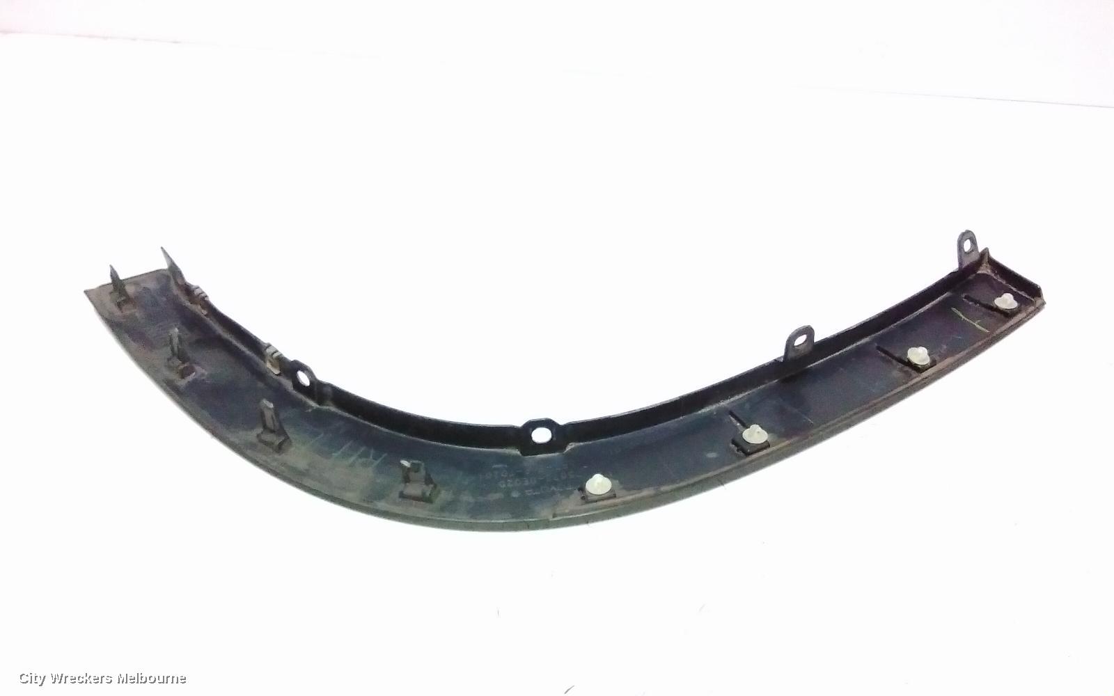 TOYOTA KLUGER WHEEL ARCH FLARE, RH REAR, DOOR ARCH MOULD, GSU50-GSU55, 12/2013 - 02/2021