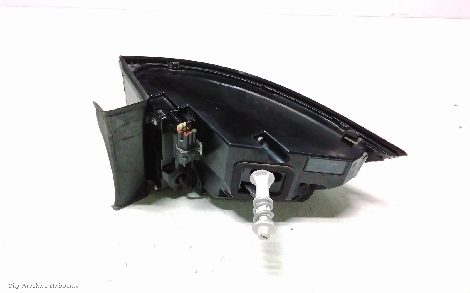 LAND ROVER DISCOVERY SPORT LEFT TAILLIGHT, IN BODY, LED, RED MARKING LIGHT TYPE, L550, 01/2015 - 06/2019