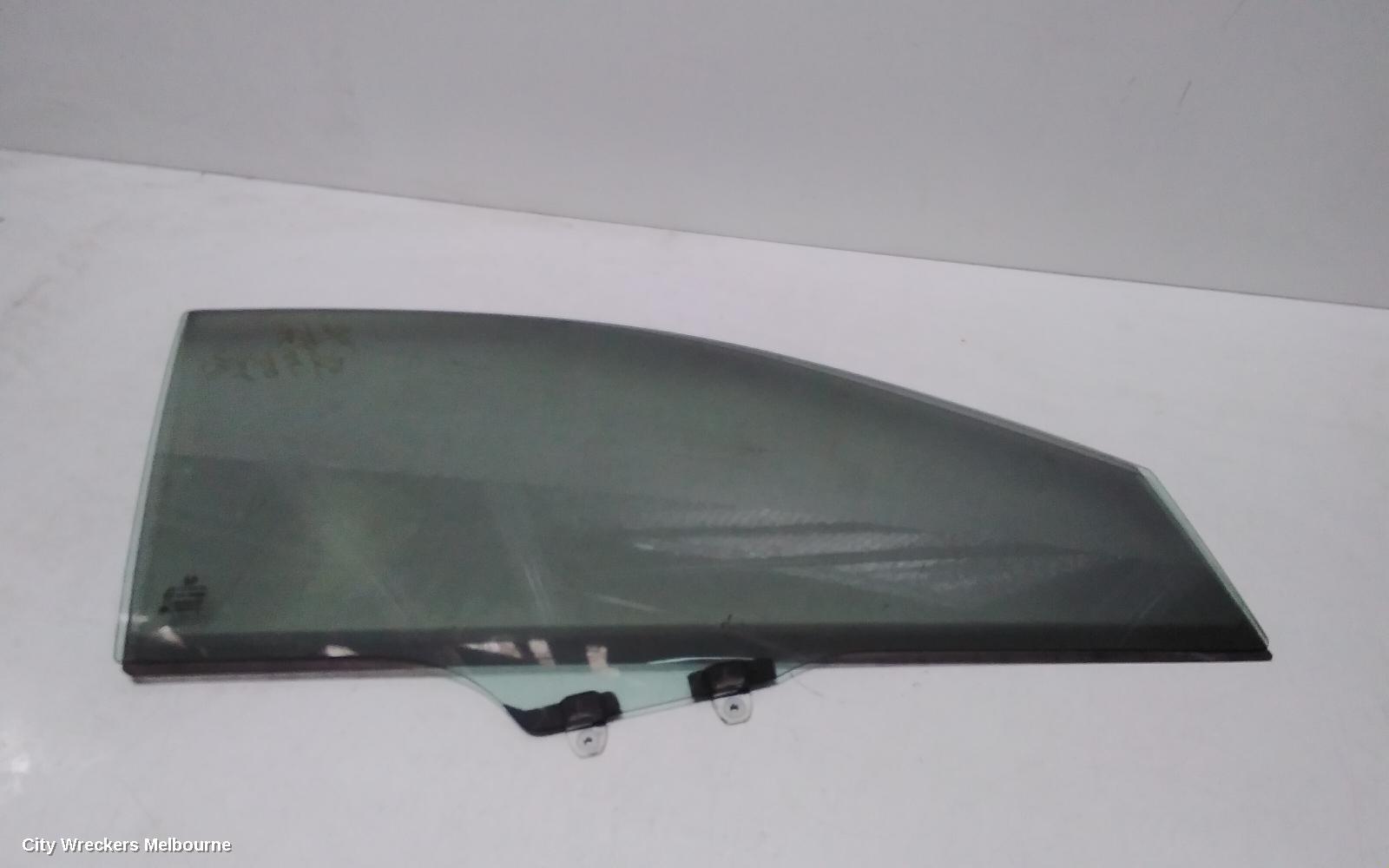 HONDA CRV RIGHT FRONT DOOR WINDOW, RE, 03/2007 - 10/2012