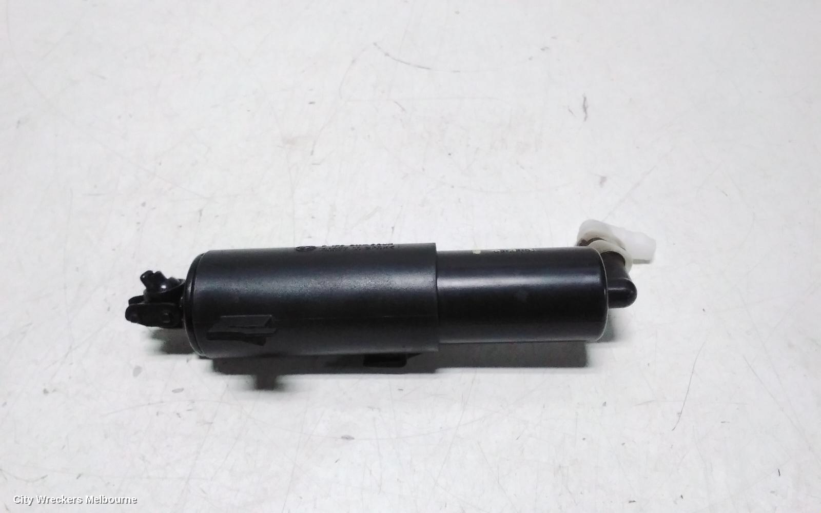 BMW 3 SERIES WASHER JET, E90, 03/2005 - 12/2013