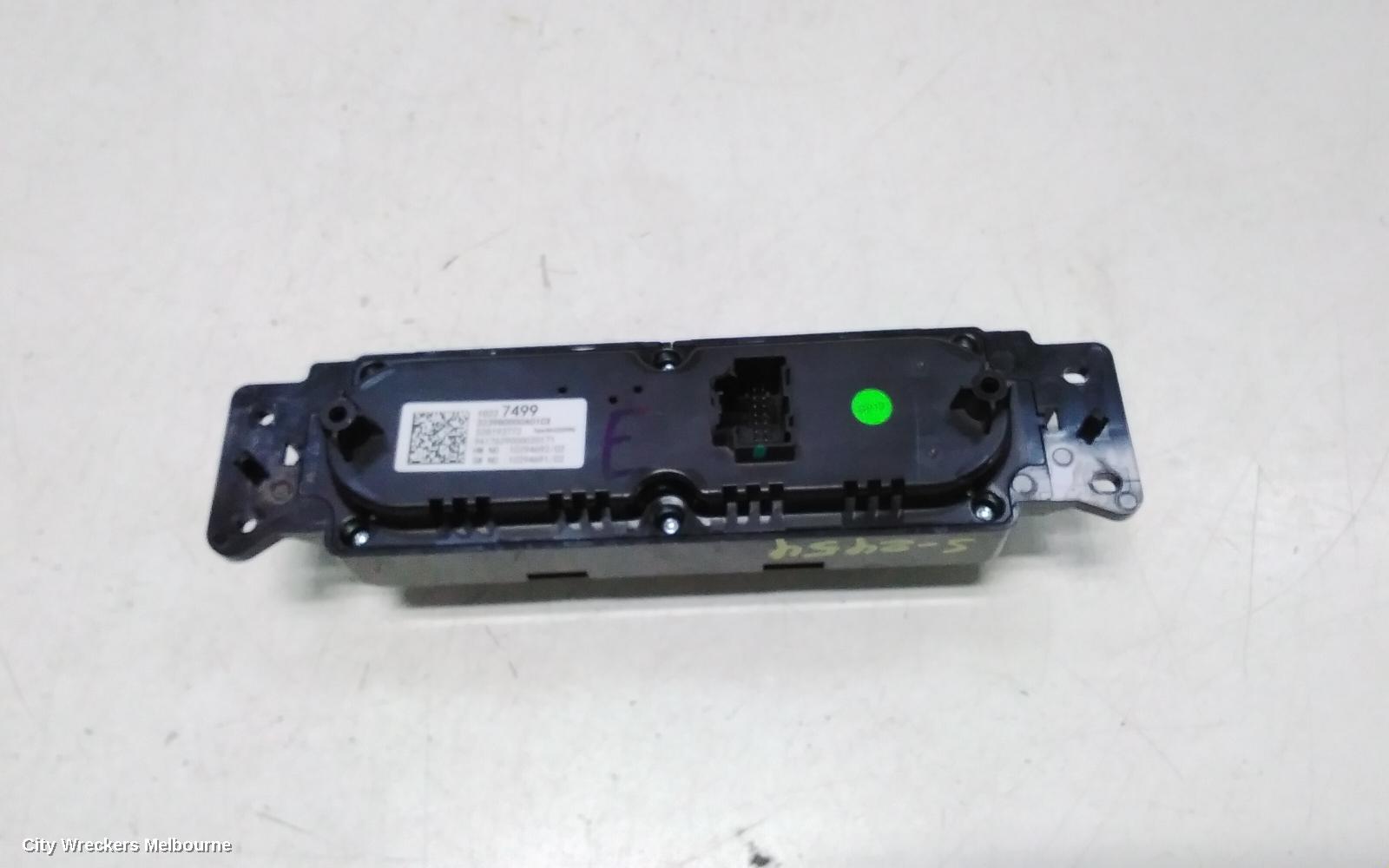 MG ZS HEATER/AC CONTROLS, AZS1, NON CLIMATE CONTROL TYPE, 09/2017 - 12/2021