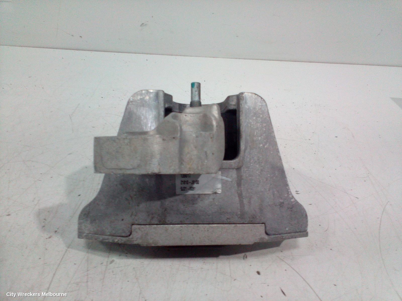 KIA SELTOS MOUNT, SP2, 07/2019 ONWARDS