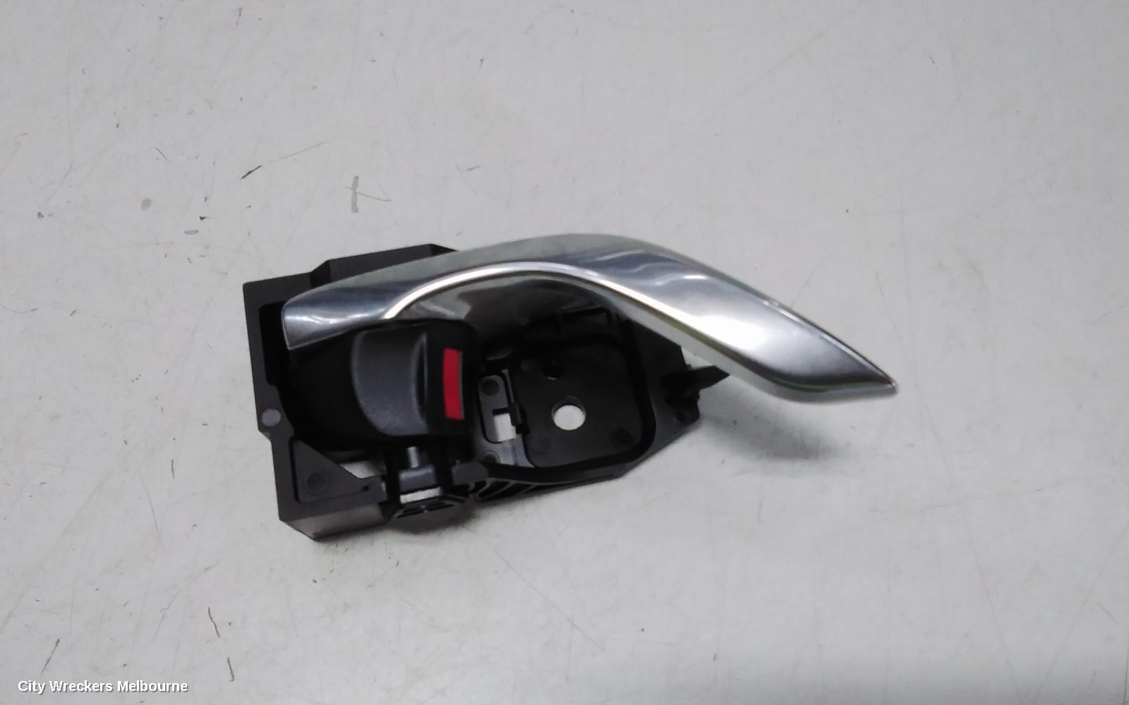 MAZDA CX3 DOOR HANDLE, INNER, RH REAR (PART OF DOOR TRIM), DK, 03/2015 ONWARDS