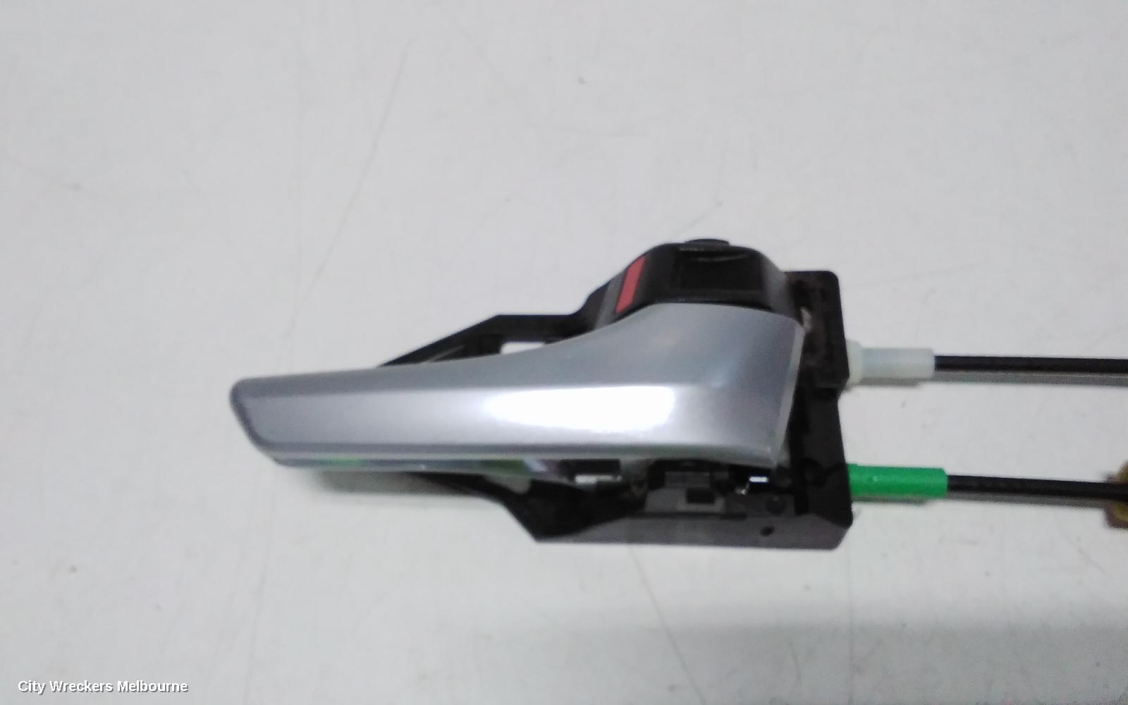 TOYOTA KLUGER DOOR/BOOT/GATE LOCK, RIGHT FRONT DOOR LOCK, GSU50/GSU55, 12/2013 - 02/2021