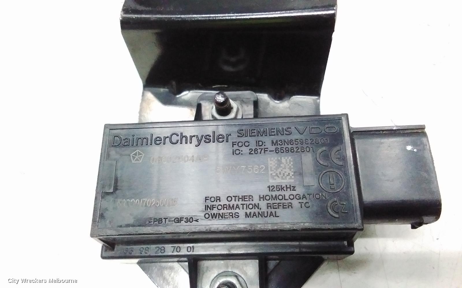 CHRYSLER 300C, 11/2005 - 12/2011, MSN66982801  FRONT RIGHTTYRE PRESSURE SENSOR : 115916
