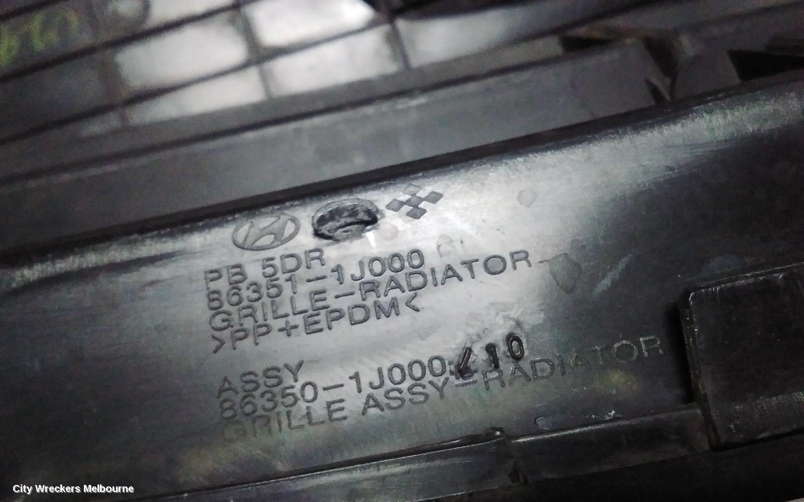 HYUNDAI I20 GRILLE, PB, RADIATOR GRILLE, 07/2010 - 03/2012