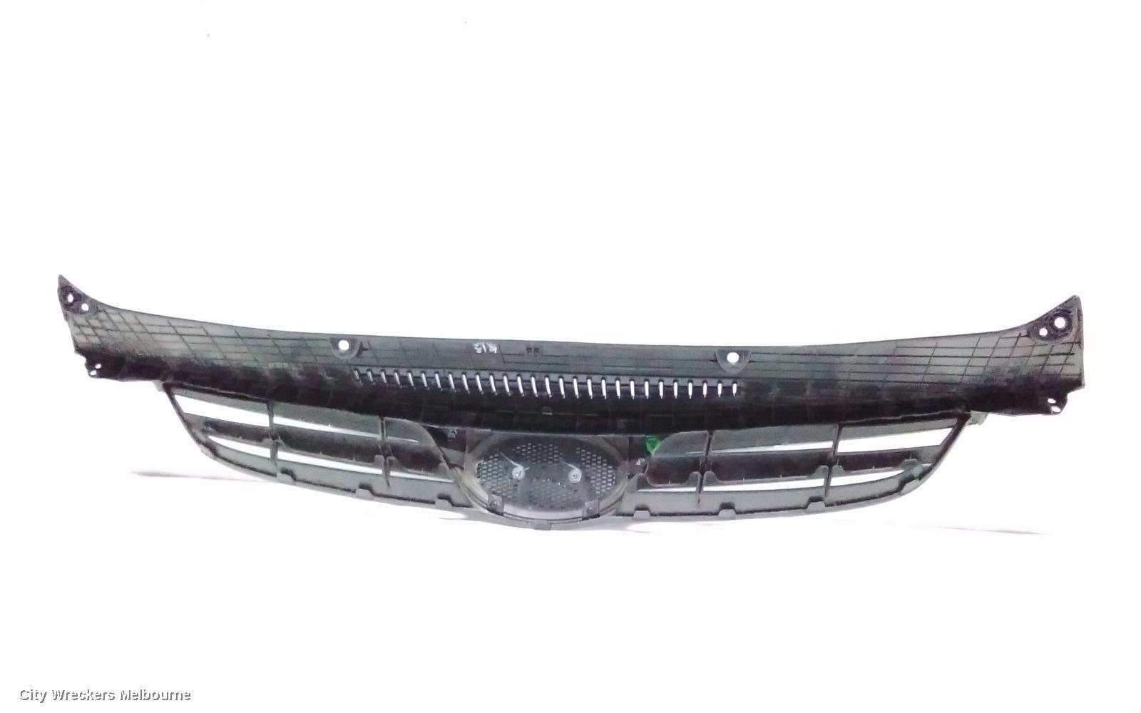 HYUNDAI I20 GRILLE, PB, RADIATOR GRILLE, 07/2010 - 03/2012