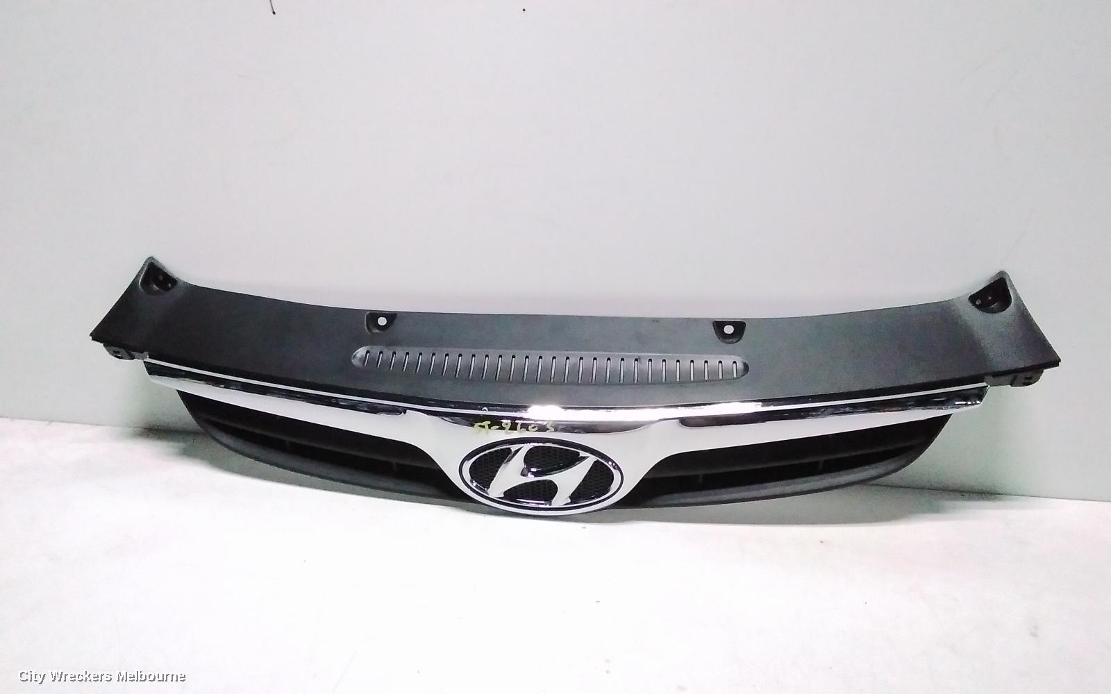 HYUNDAI I20 GRILLE, PB, RADIATOR GRILLE, 07/2010 - 03/2012
