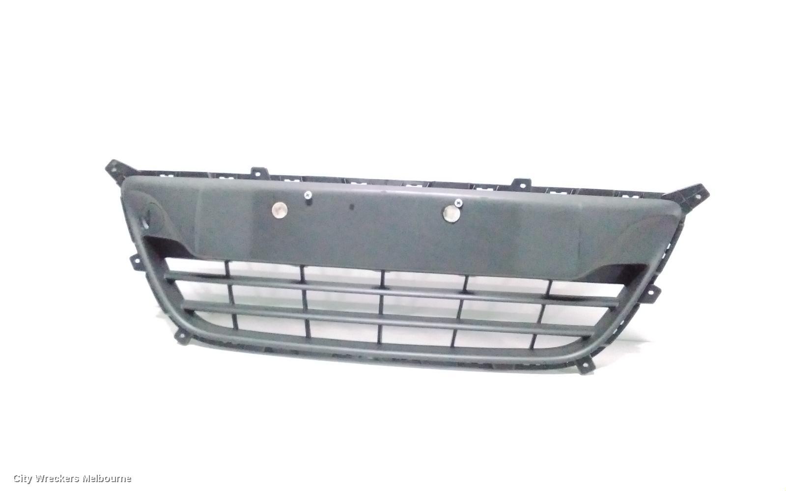 HYUNDAI I20 GRILLE, PB, BUMPER GRILLE, 07/2010 - 03/2012
