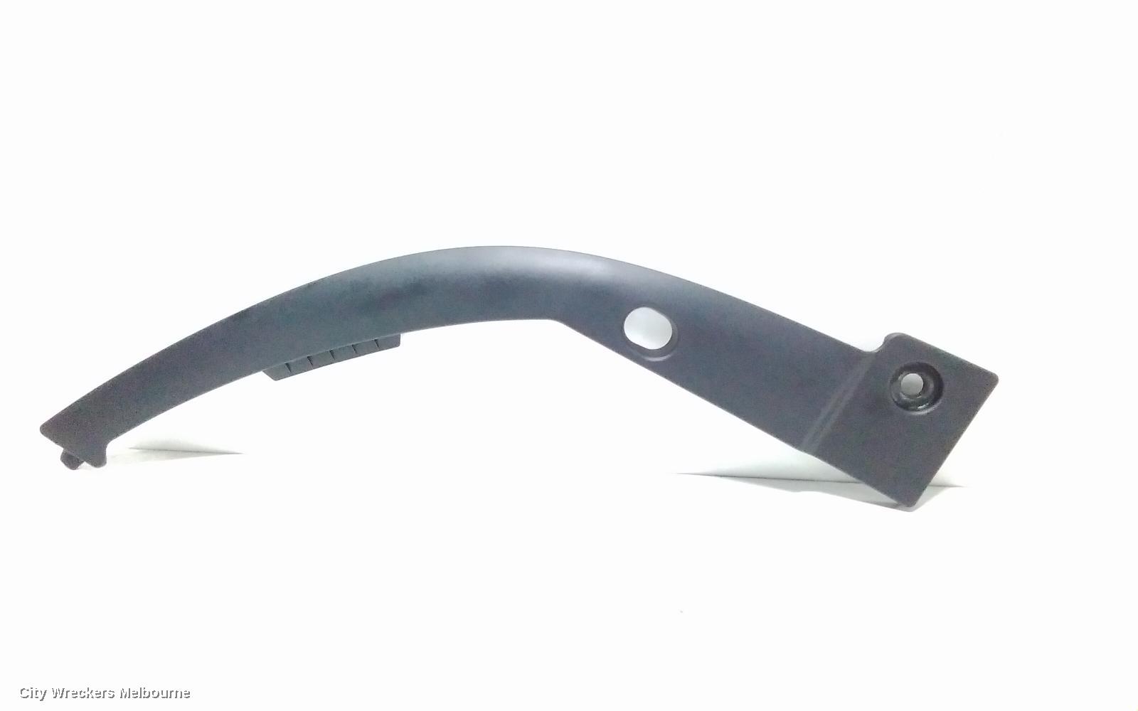 LAND ROVER RANGEROVER SPORT, L494, 12/2013 - 04/2022, RIGHT SIDE TOP OF HEADLIGHT : 115927