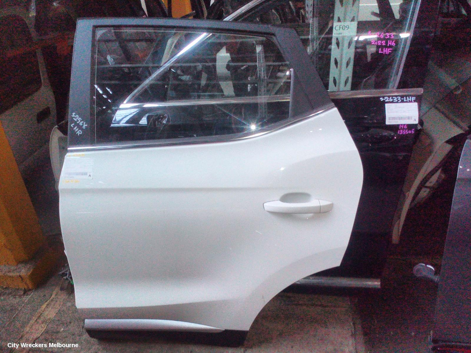 MG ZS LEFT REAR DOOR/SLIDING, AZS1, 09/2017 - 06/2025