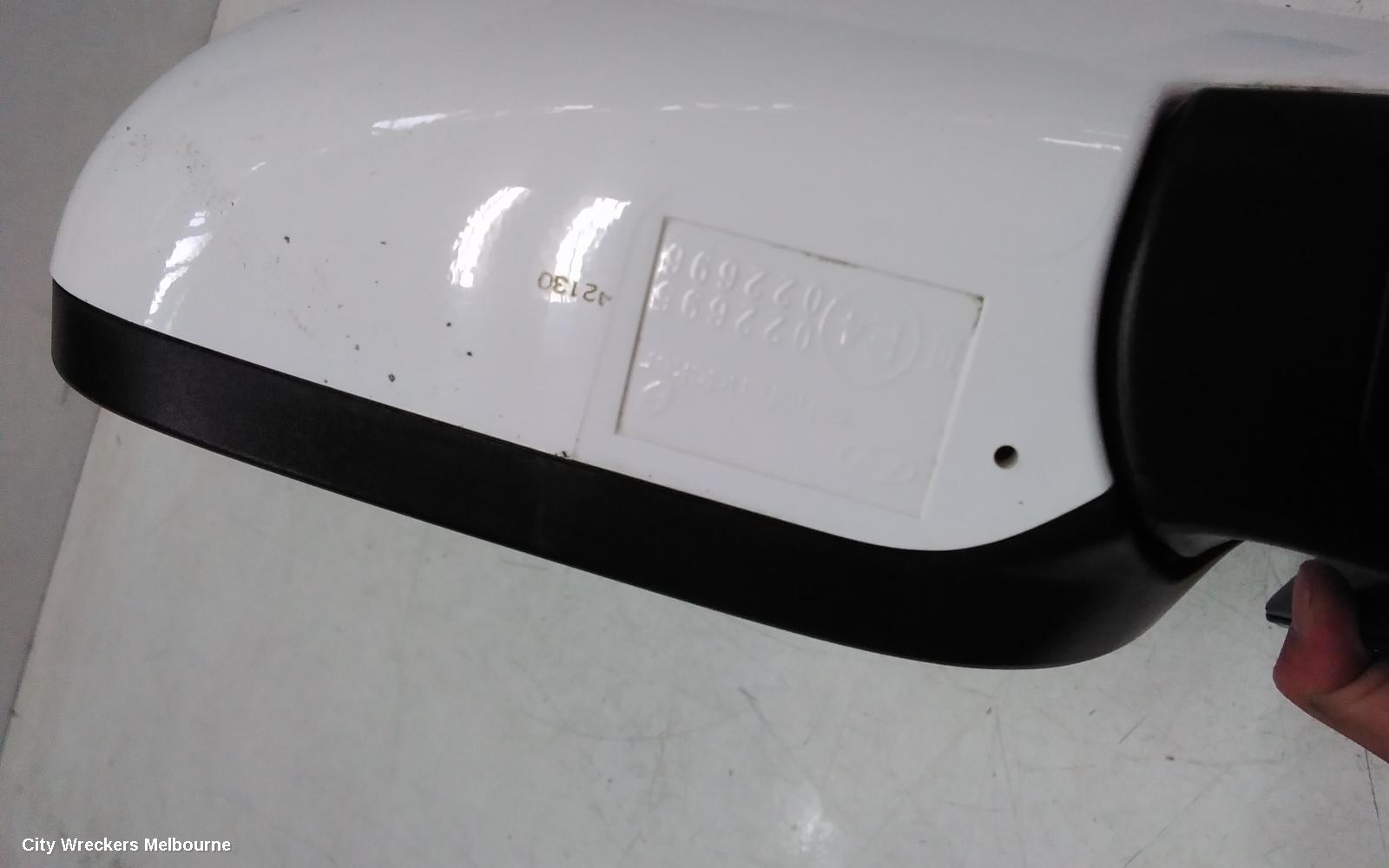 HYUNDAI I30 RIGHT DOOR MIRROR, FD, COLOUR CODED, POWER FOLD, NON FLASHER TYPE, 09/2007 - 04/2012