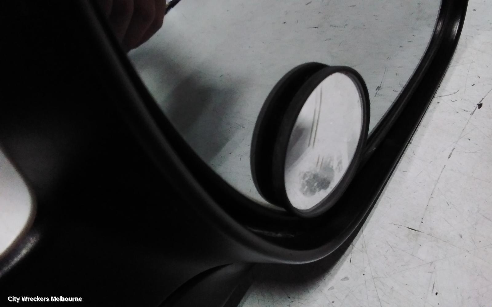 HYUNDAI I30 RIGHT DOOR MIRROR, FD, COLOUR CODED, POWER FOLD, NON FLASHER TYPE, 09/2007 - 04/2012