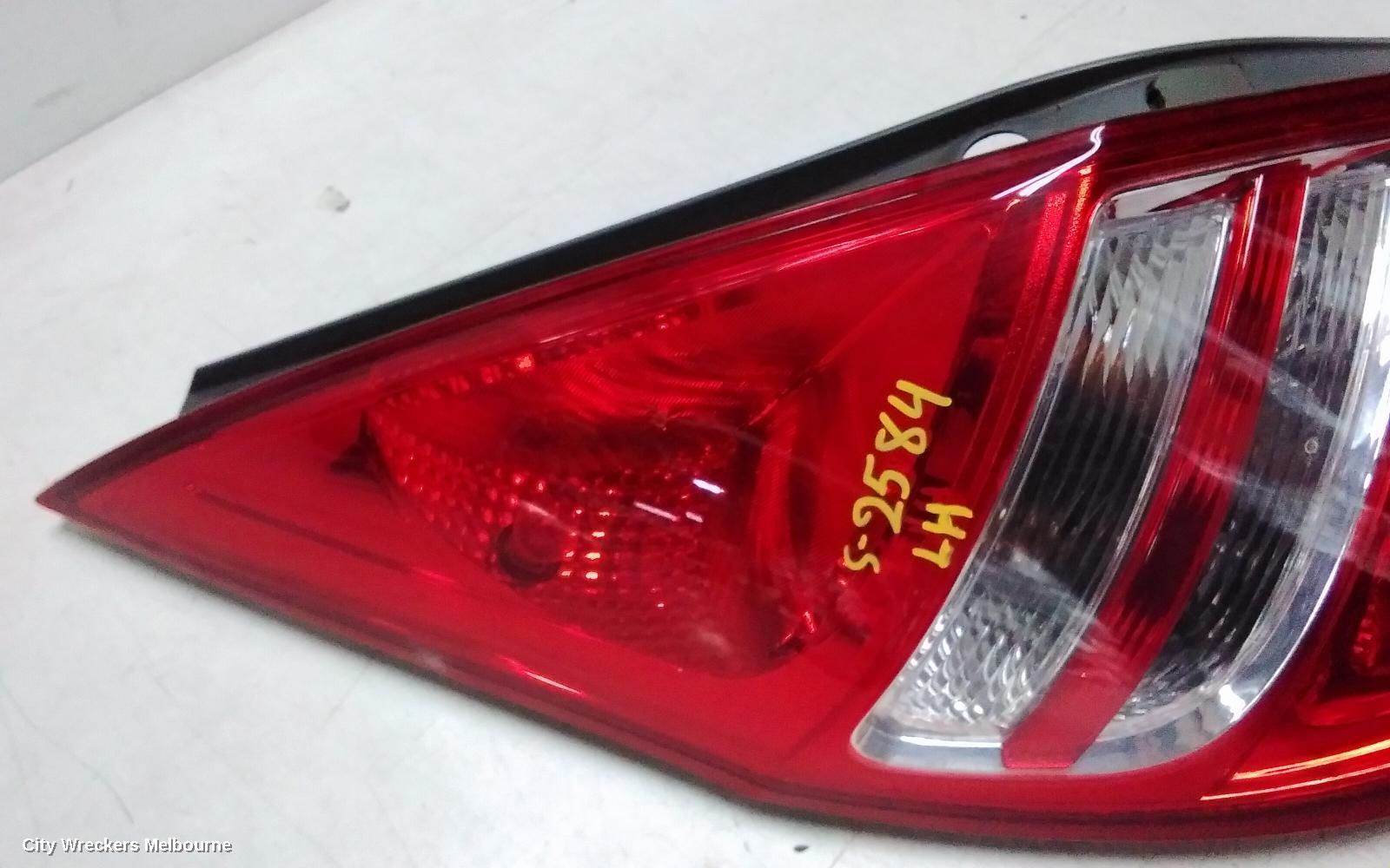 HYUNDAI I30 LEFT TAILLIGHT, FD, HATCH, 09/2007 - 04/2012