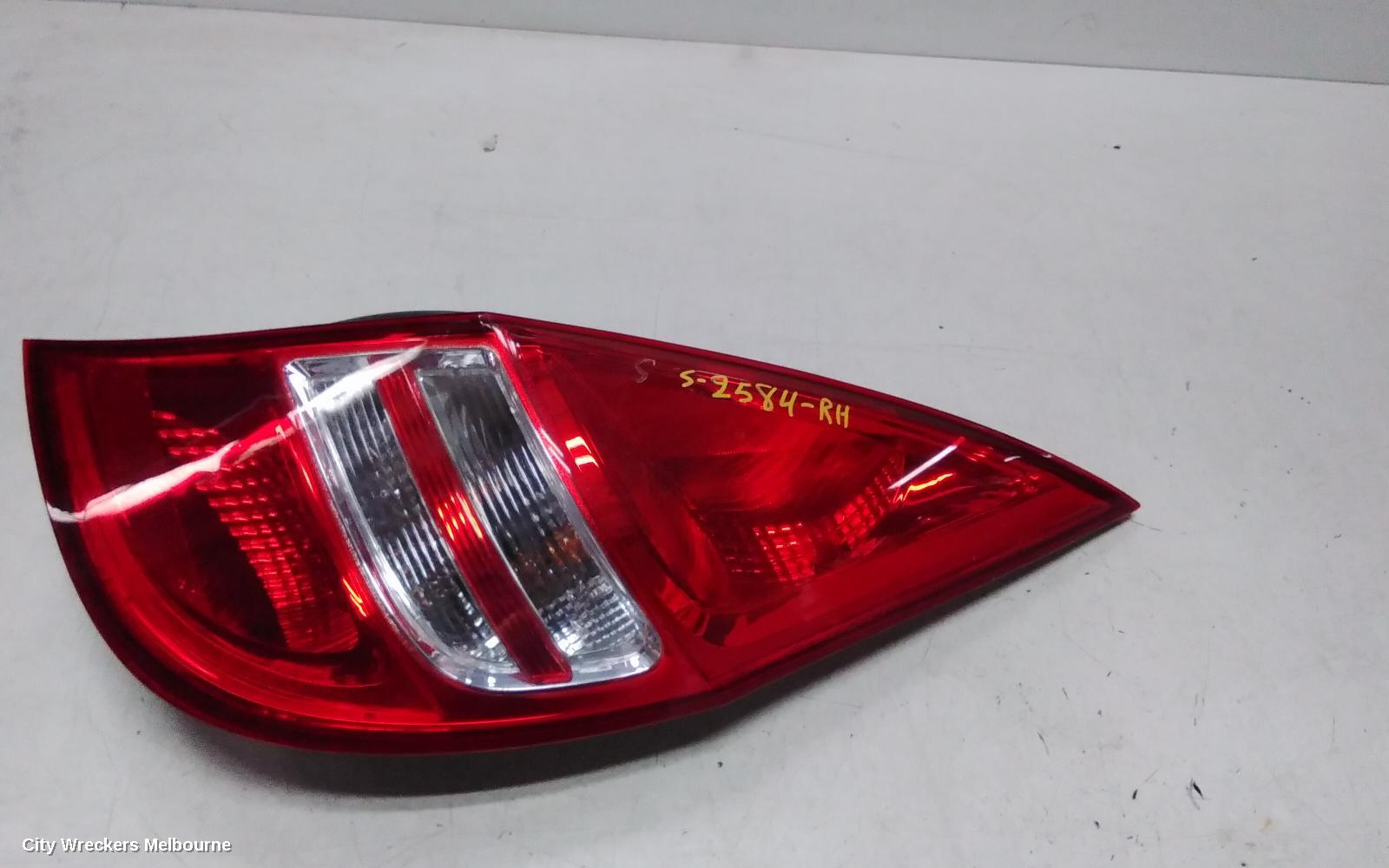 HYUNDAI I30 RIGHT TAILLIGHT, FD, HATCH, 09/2007 - 04/2012