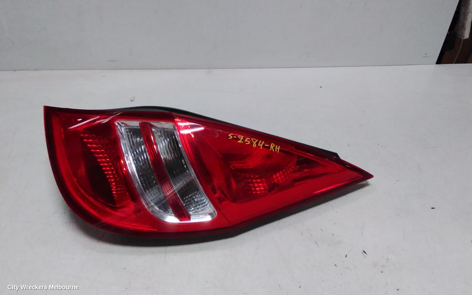 HYUNDAI I30 RIGHT TAILLIGHT, FD, HATCH, 09/2007 - 04/2012