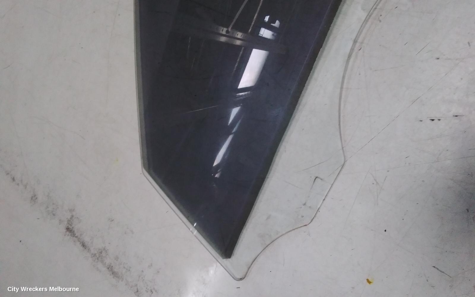 HYUNDAI I30 LEFT FRONT DOOR WINDOW, FD, HATCH, 09/2007 - 04/2012
