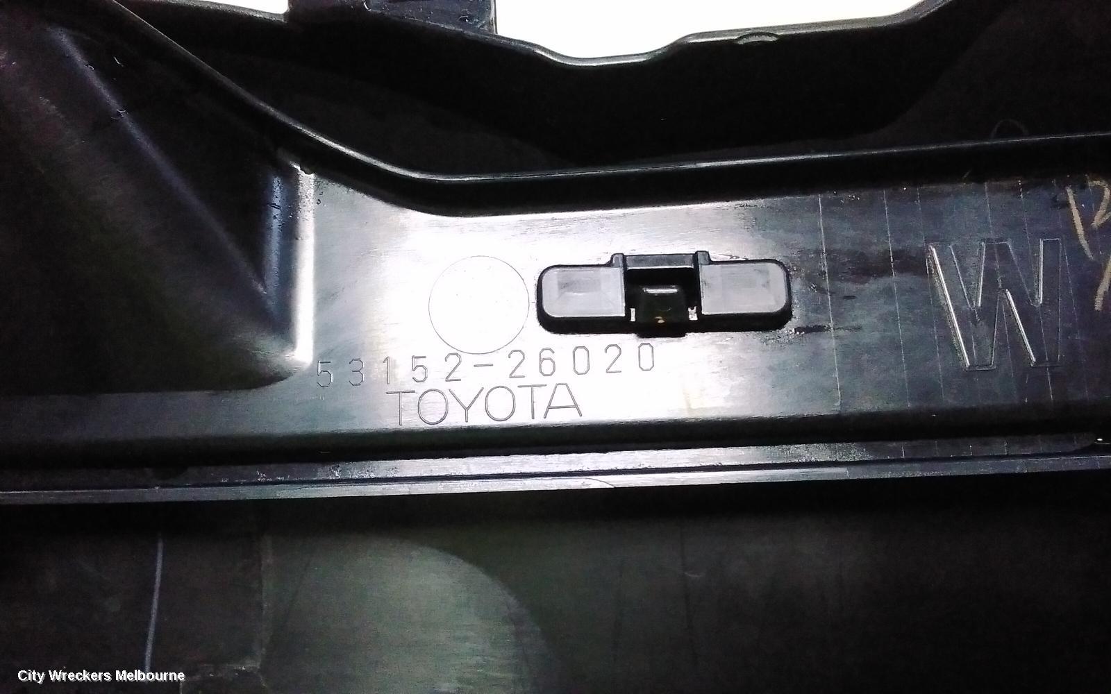 TOYOTA HIACE GRILLE, BUMPER GRILLE (CENTRE), TRH/KDH, SLWB, 08/2010 - 01/2014