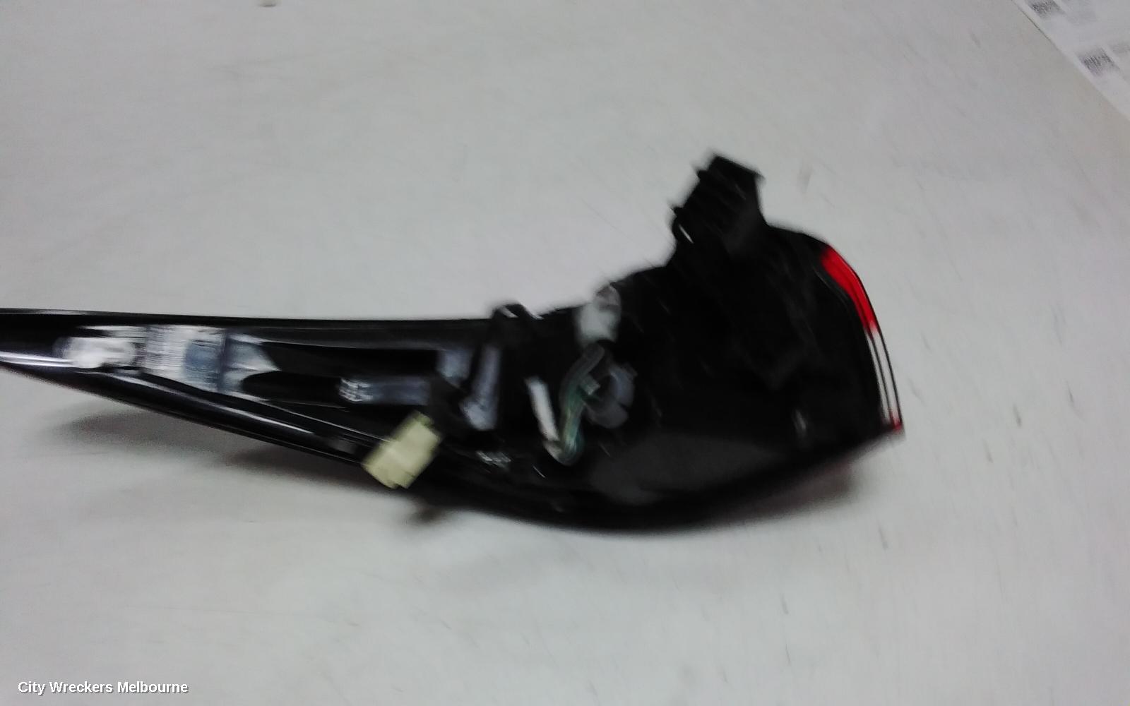 MITSUBISHI OUTLANDER RIGHT TAILLIGHT, ZM, IN BODY, W/ LED TYPE, 08/2021 - 04/2025