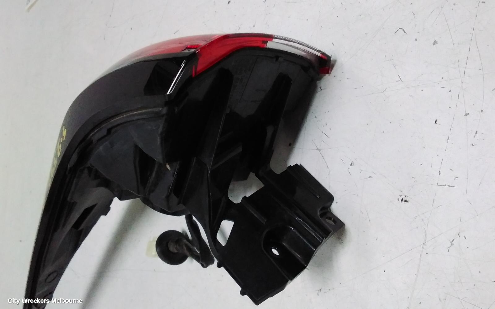 MITSUBISHI OUTLANDER RIGHT TAILLIGHT, ZM, IN BODY, W/ LED TYPE, 08/2021 - 04/2025