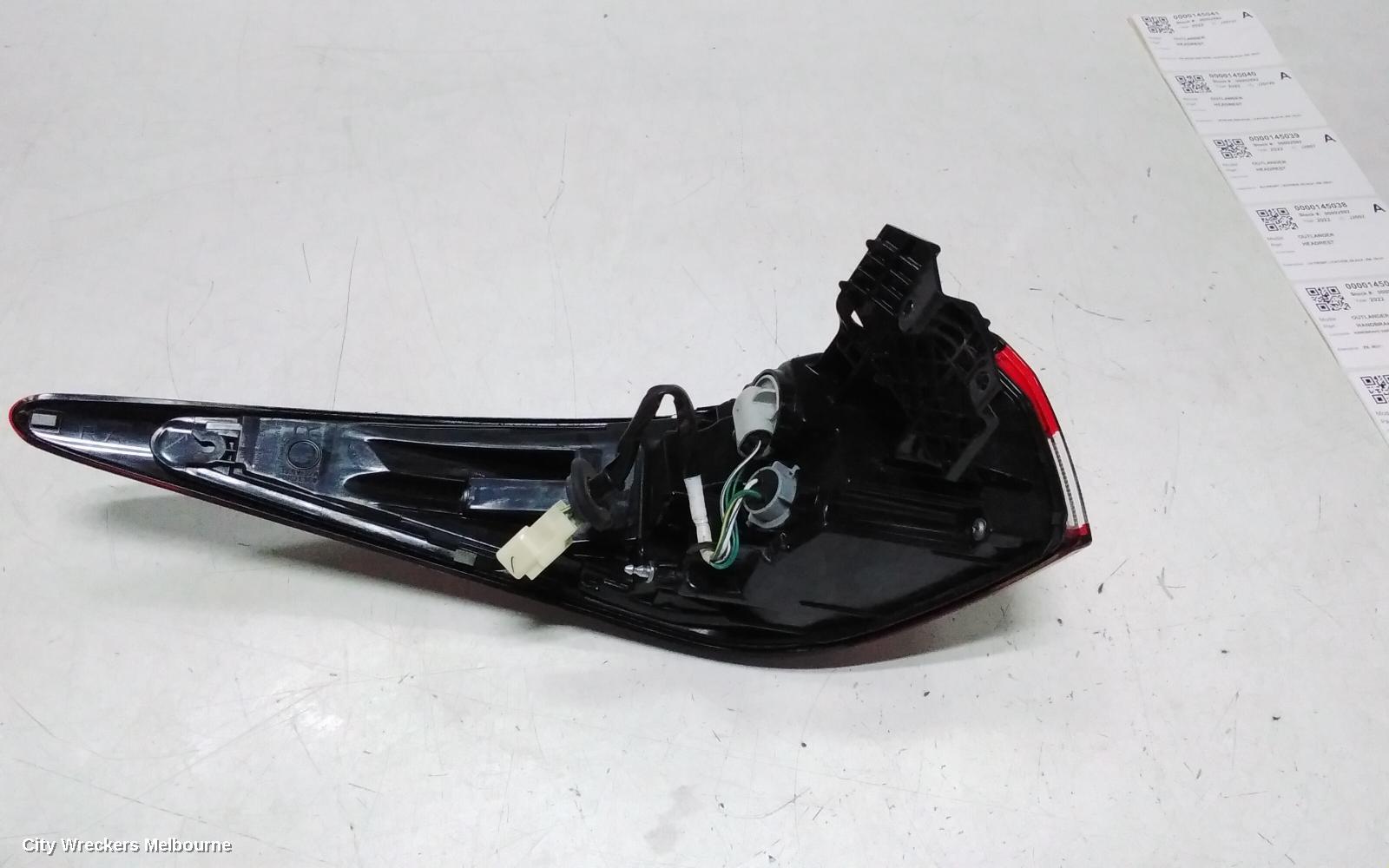 MITSUBISHI OUTLANDER RIGHT TAILLIGHT, ZM, IN BODY, W/ LED TYPE, 08/2021 - 04/2025