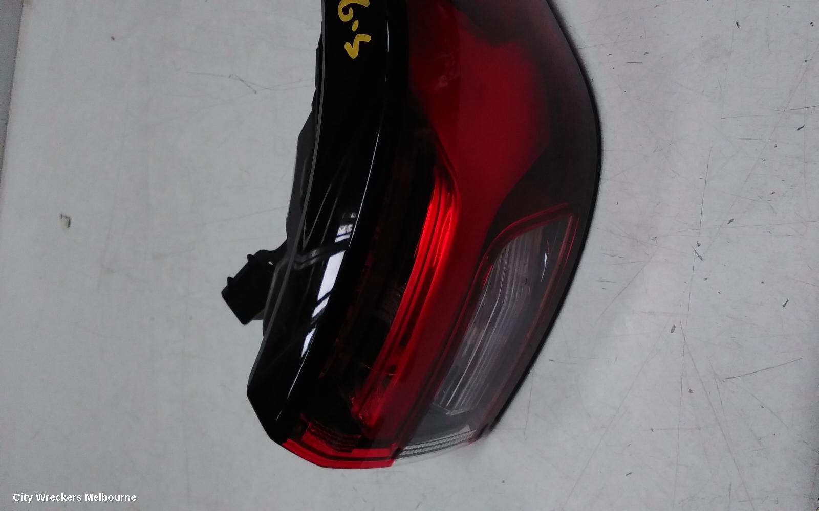 MITSUBISHI OUTLANDER RIGHT TAILLIGHT, ZM, IN BODY, W/ LED TYPE, 08/2021 - 04/2025
