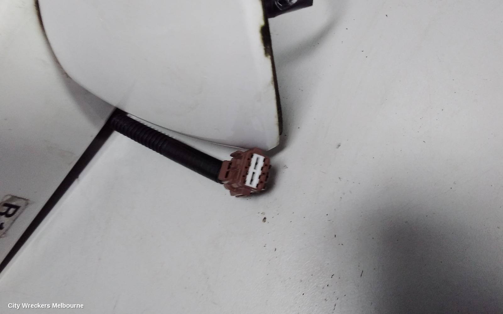 NISSAN TIIDA RIGHT DOOR MIRROR, C11, POWER, 3 WIRE TYPE, 09/2004 - 01/2013