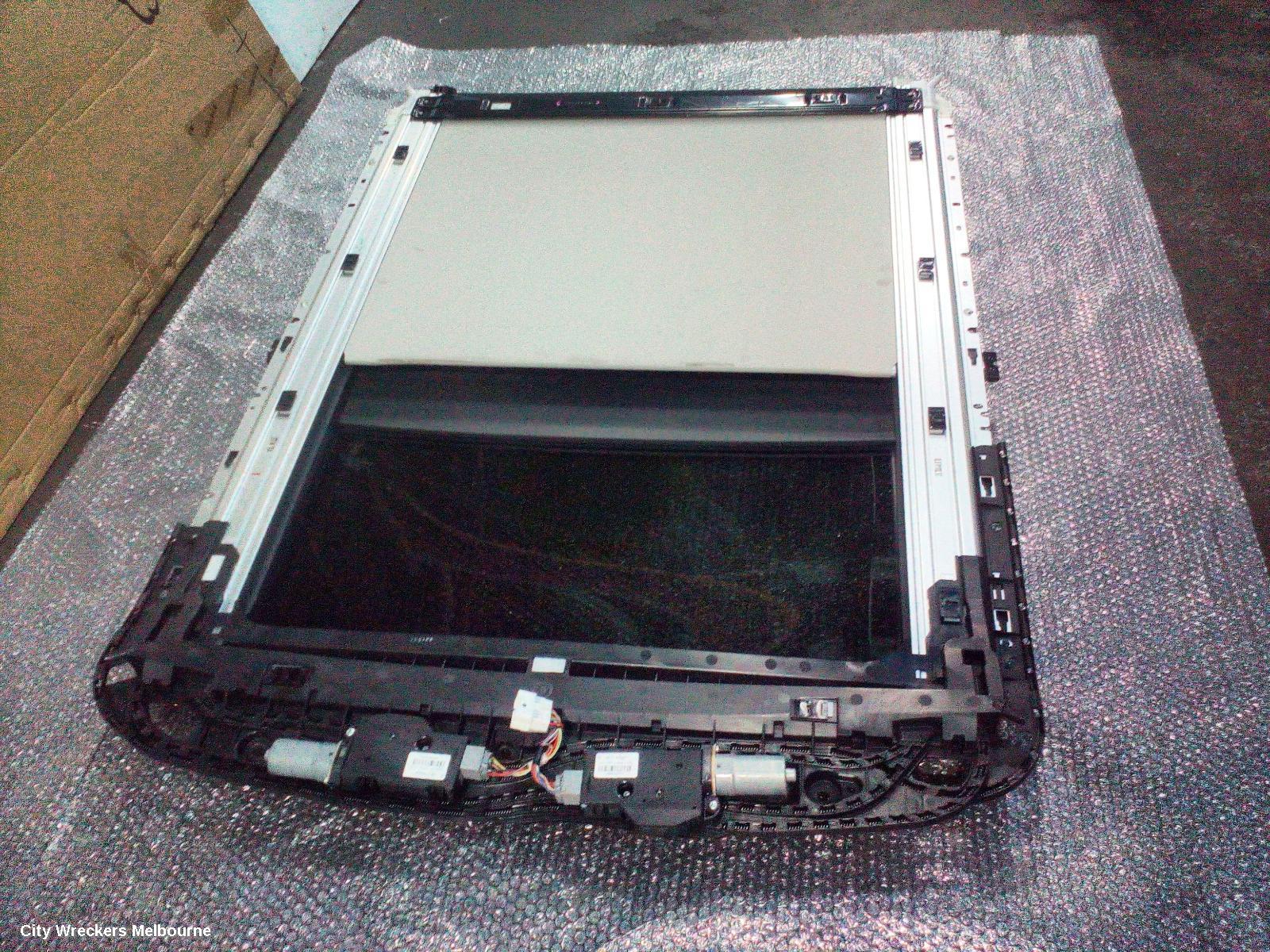 MITSUBISHI OUTLANDER ROOF GLASS/SUNROOF/T, ZM, 08/2021 ONWARDS