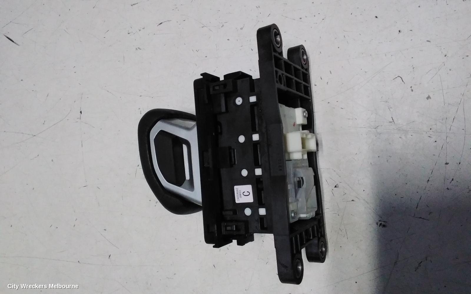 MITSUBISHI OUTLANDER GEAR STICK/SHIFTER, ZM, 08/2021 ONWARDS