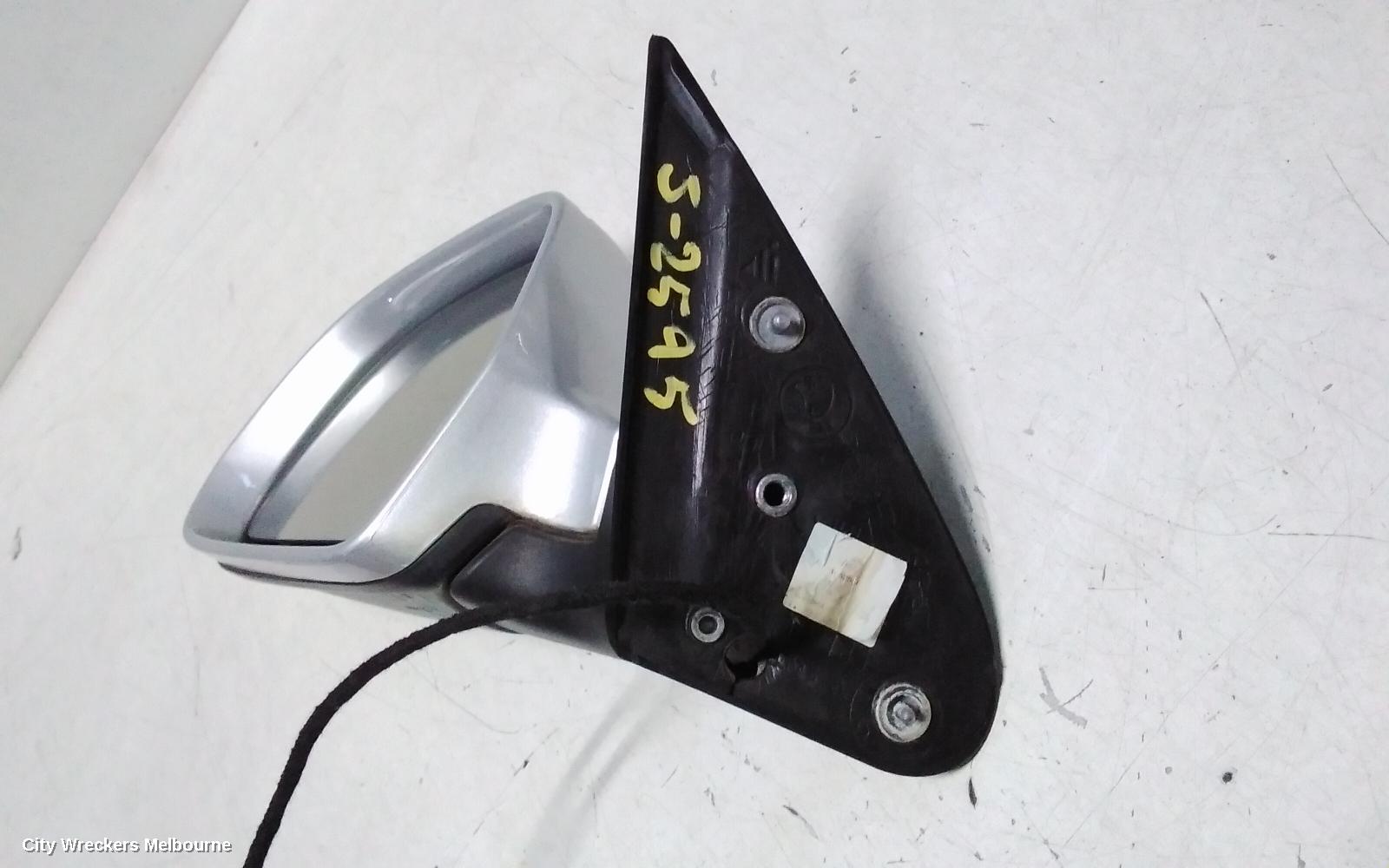 SKODA OCTAVIA LEFT DOOR MIRROR, 1Z, AMBIENTE/RS, MANUAL FOLD, NON SURROUND LIGHT TYPE (6XD), 02/2009 - 10/2013
