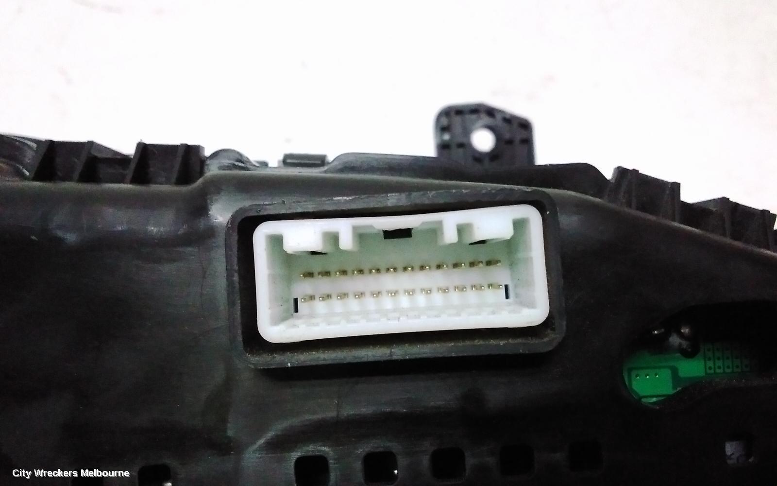 HYUNDAI I30 INSTRUMENT CLUSTER, PETROL, AUTO T/M, FD, 09/2007 - 04/2012