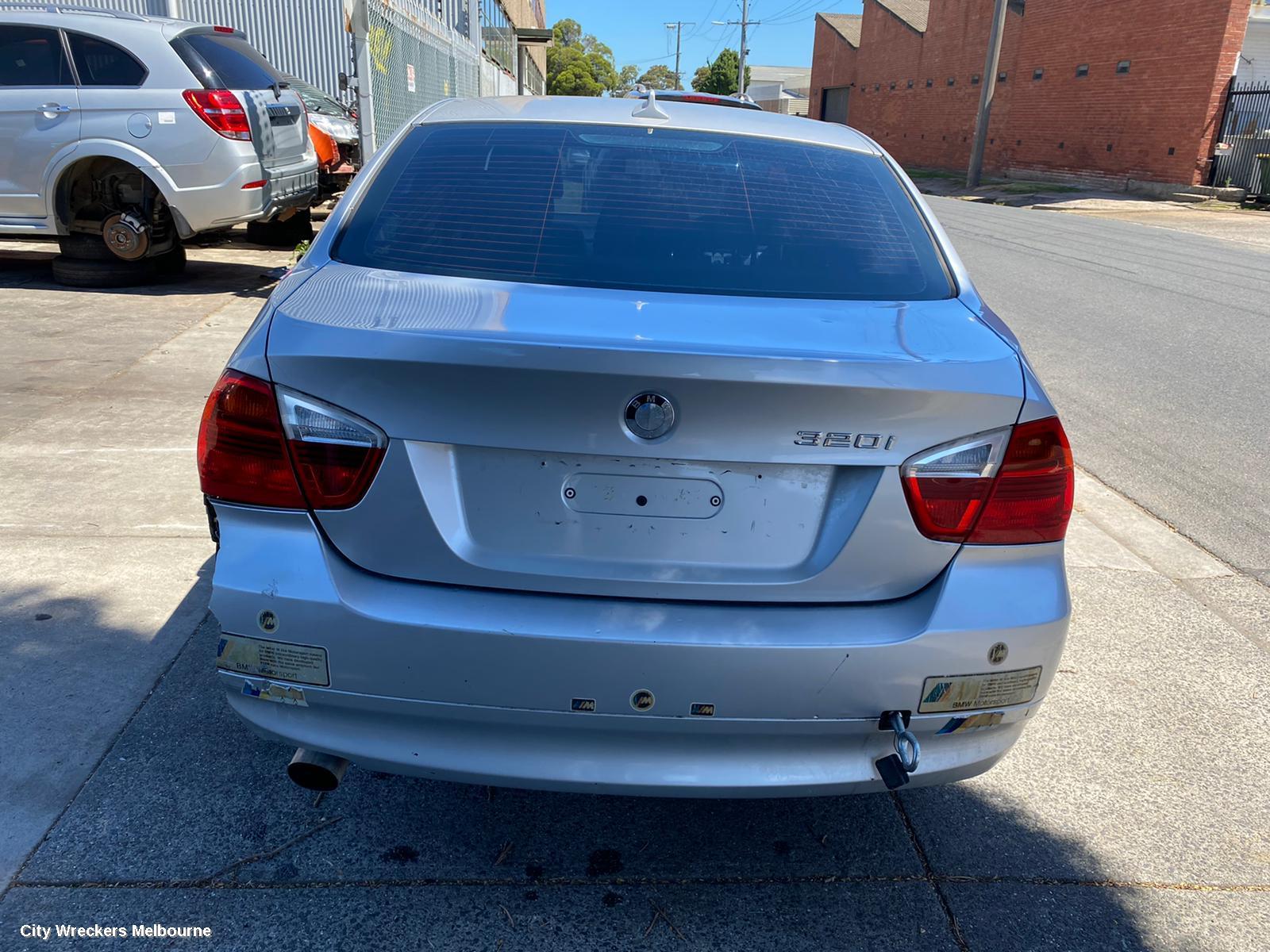BMW 3 SERIES RIGHT GUARD, E90/E91, SEDAN/WAGON, STD TYPE, 03/2005 - 04/2012
