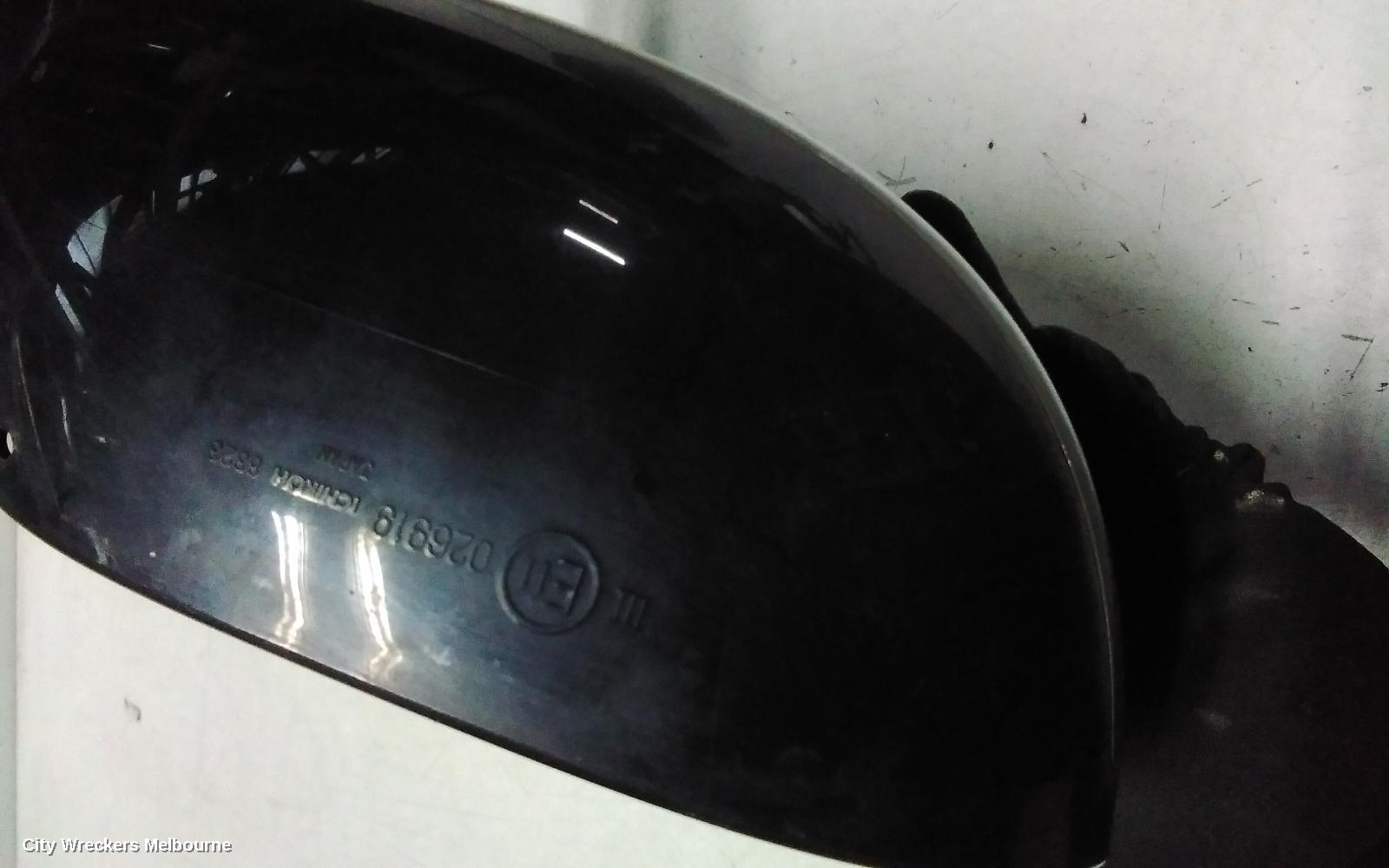MITSUBISHI OUTLANDER LEFT DOOR MIRROR, ZJ, NON FLASHER TYPE (3 WIRE), 10/2012 - 03/2015