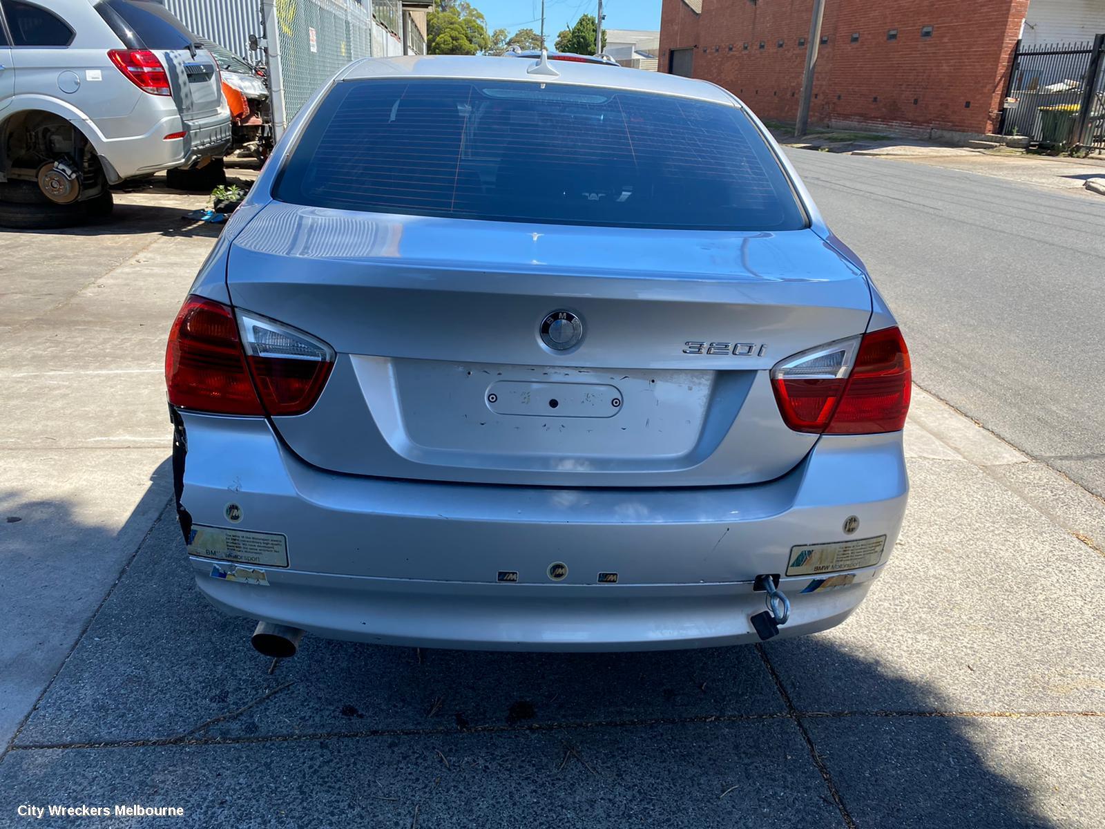 BMW 3 SERIES RIGHT GUARD, E90/E91, SEDAN/WAGON, STD TYPE, 03/2005 - 04/2012