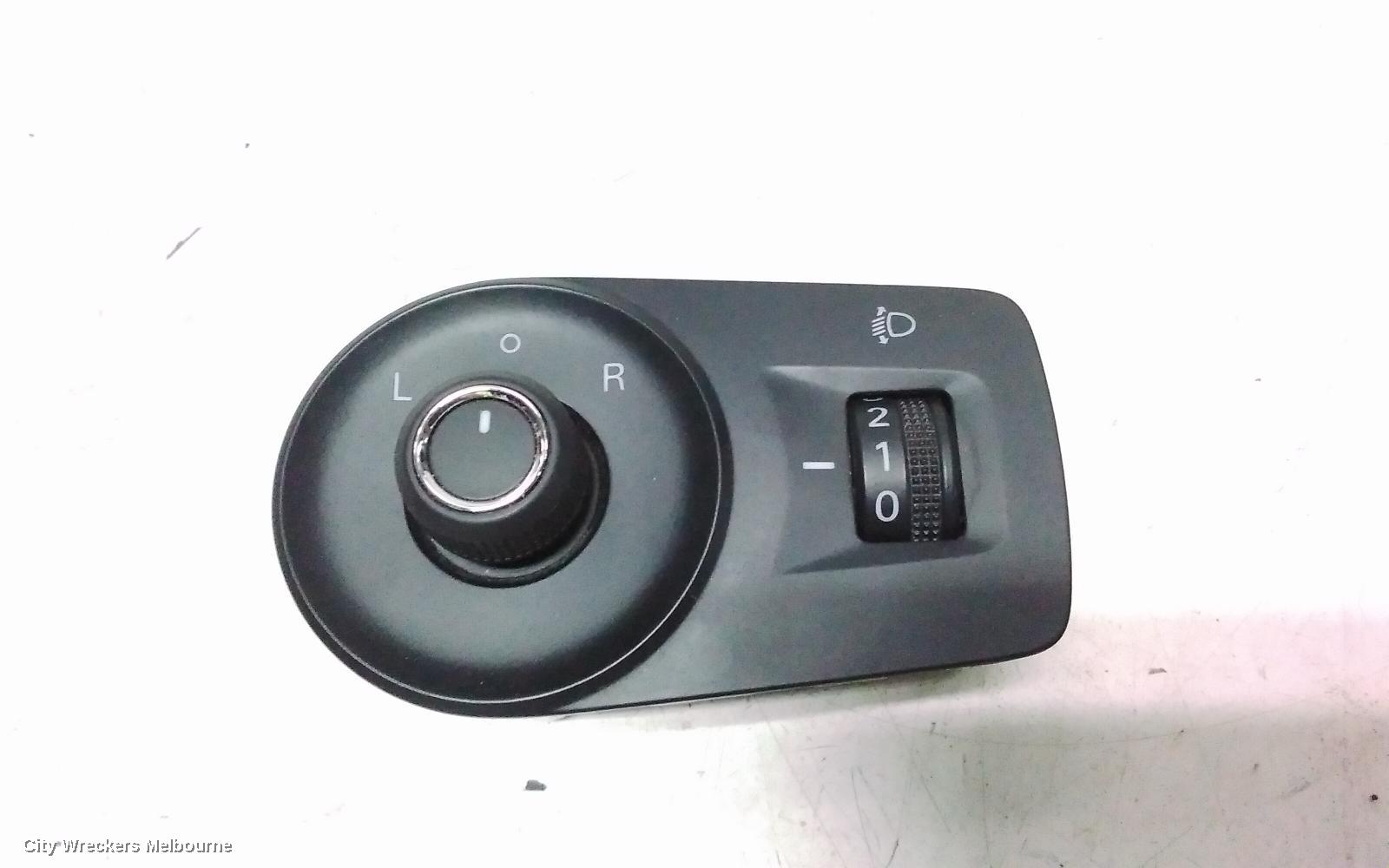 MG ZS, MIRROR SWITCH, AZS1, 09/2017 ONWARDS