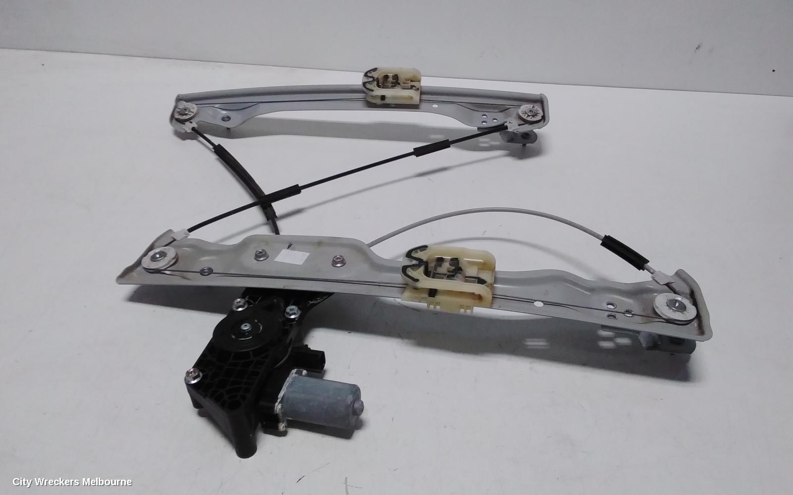 HOLDEN EQUINOX LEFT FRONT WINDOW REG/MOTOR, EQ, 09/2017 - 12/2020