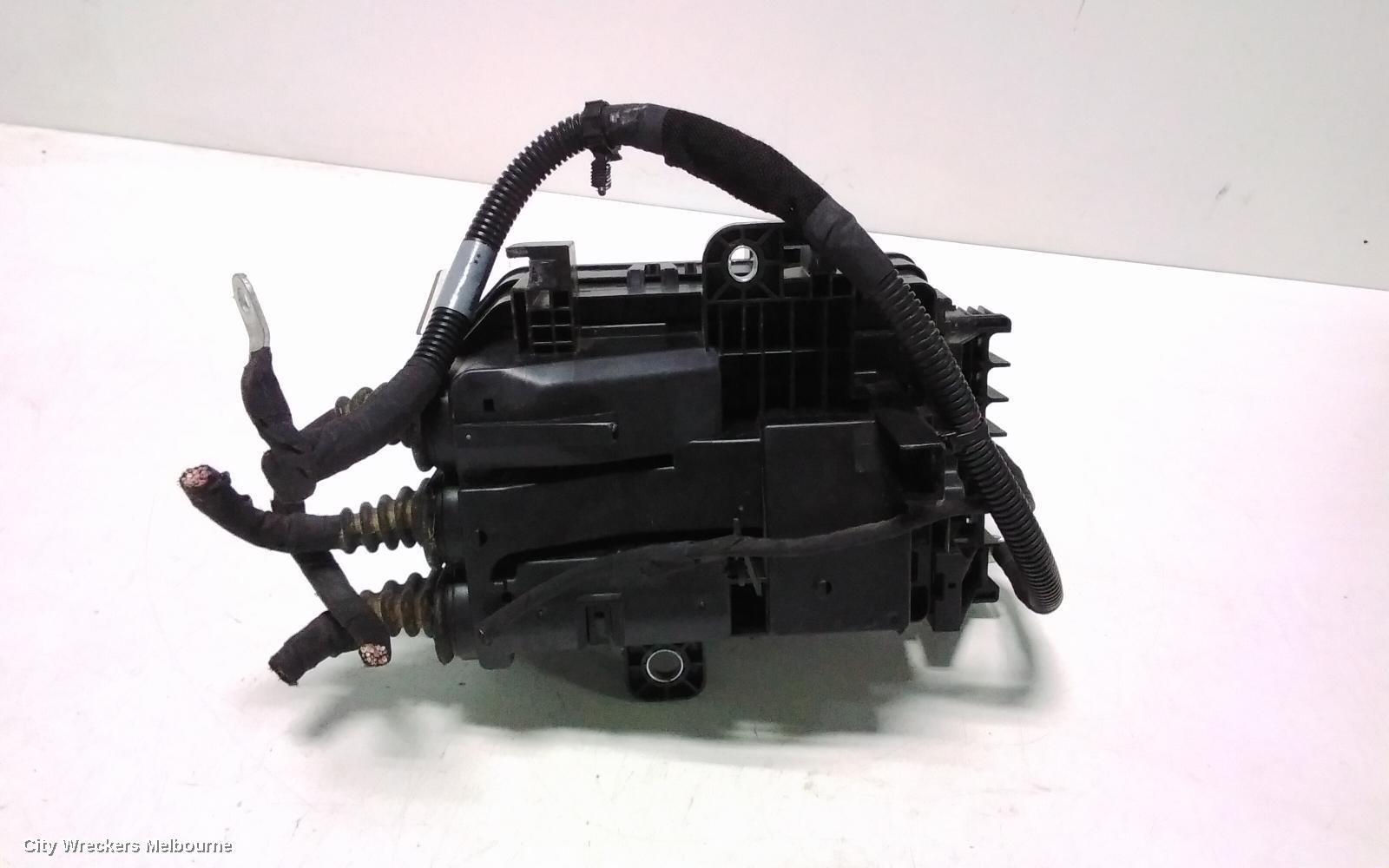 HOLDEN EQUINOX FUSE BOX, ENGINE BAY, EQ, 09/2017 - 12/2020
