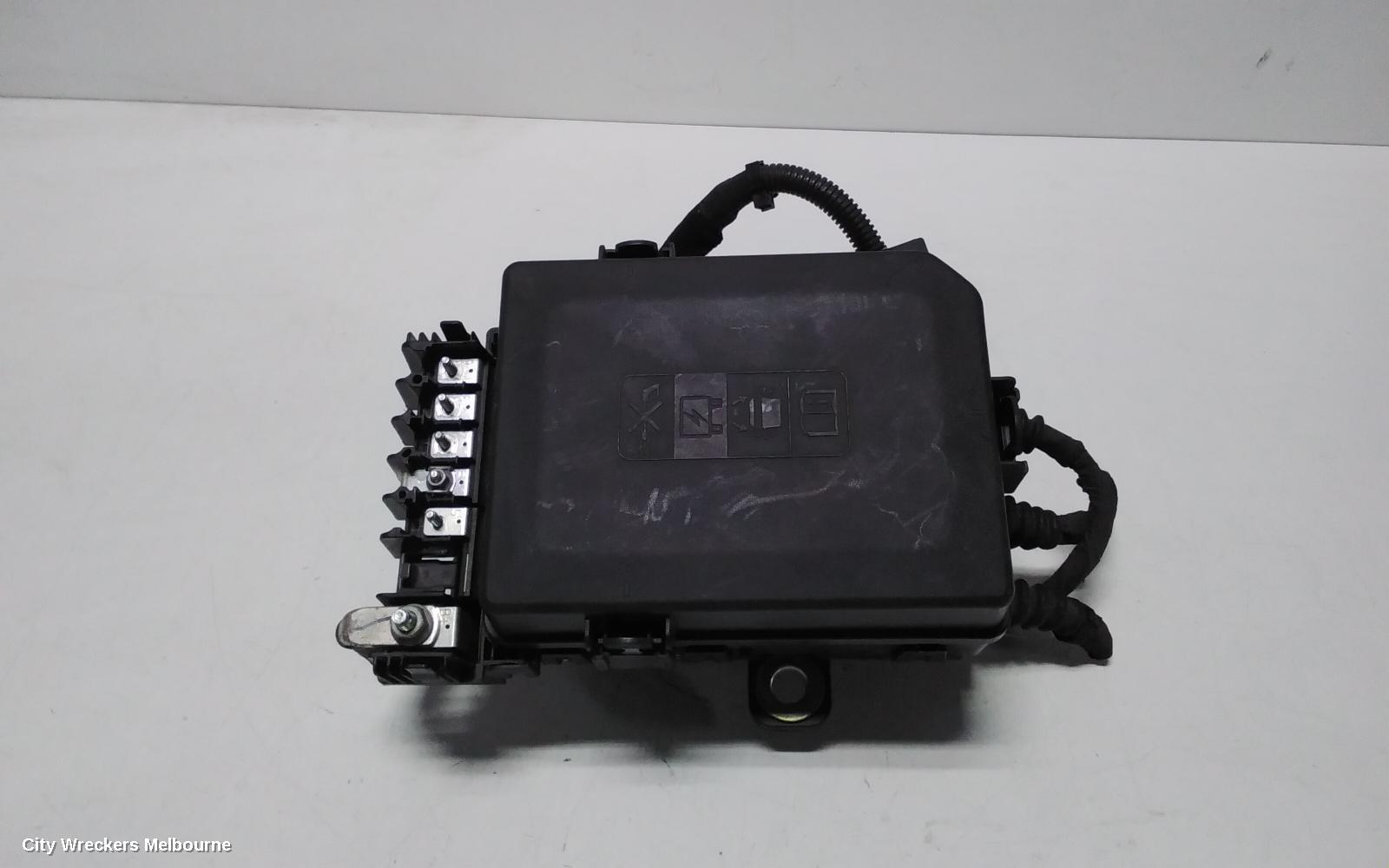 HOLDEN EQUINOX FUSE BOX, ENGINE BAY, EQ, 09/2017 - 12/2020