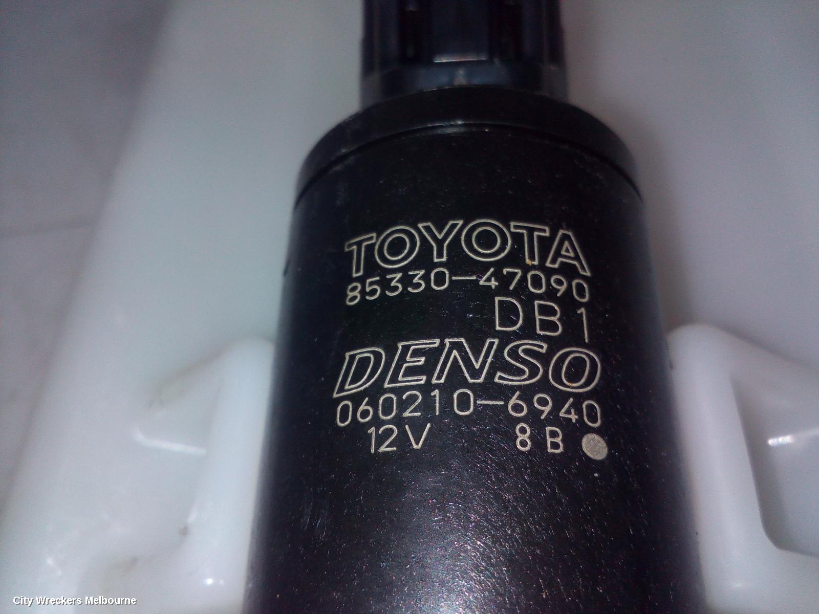 TOYOTA C-HR WASHER BOTTLE, GEN 1, 12/2016 - 09/2023