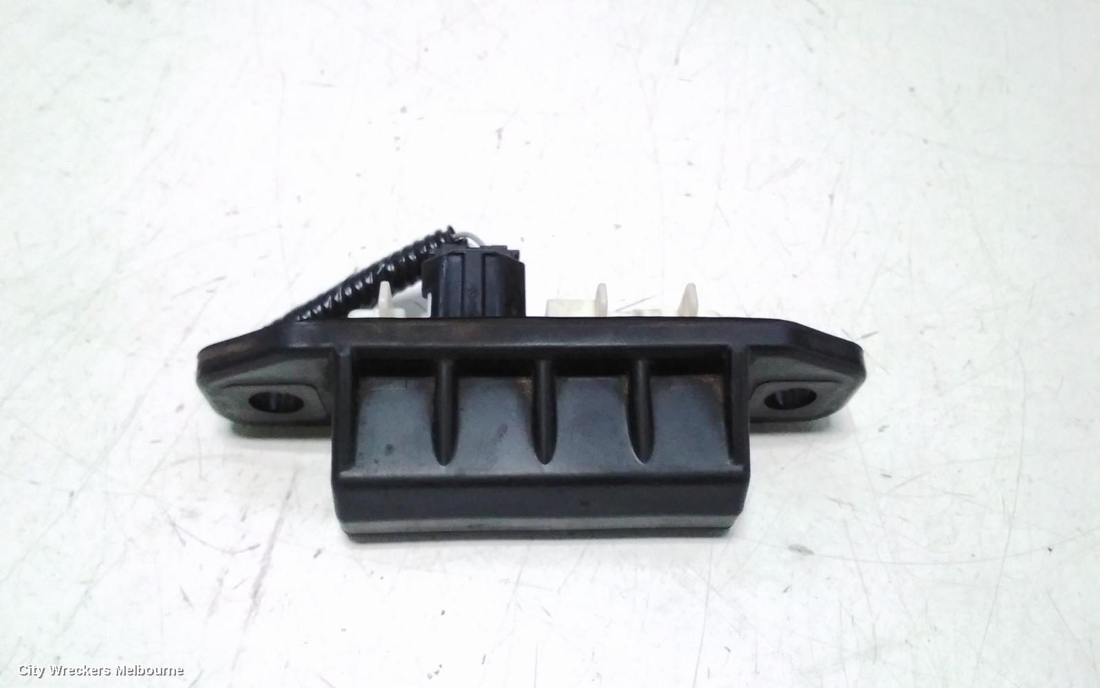 TOYOTA C-HR, GEN 1, 12/2016 - 09/2023, TAILGATE BUTTON: 116094