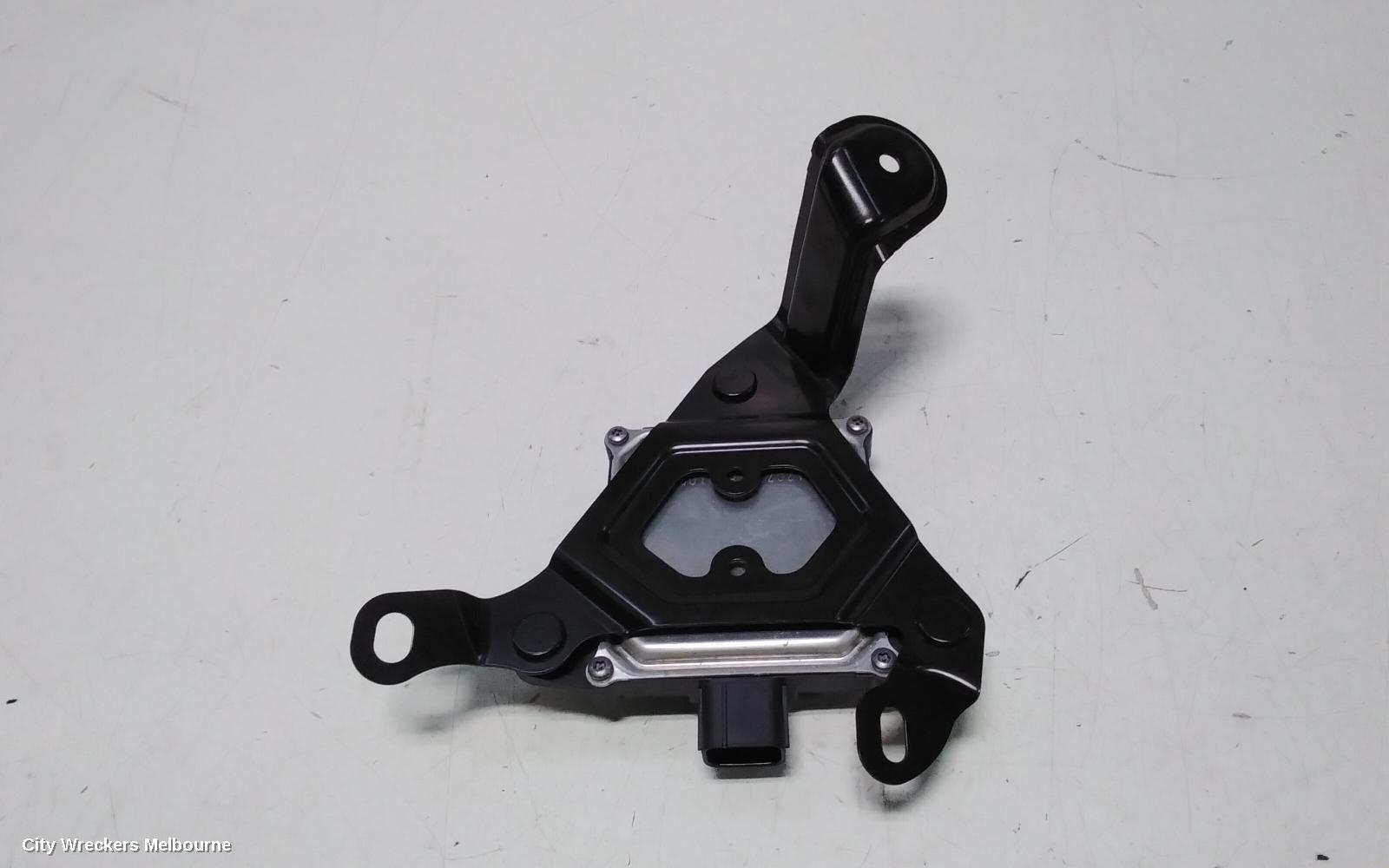 TOYOTA C-HR, GEN 1, 12/2016 - 09/2023, LHR BLIND SPOT MOUDLE: 116095