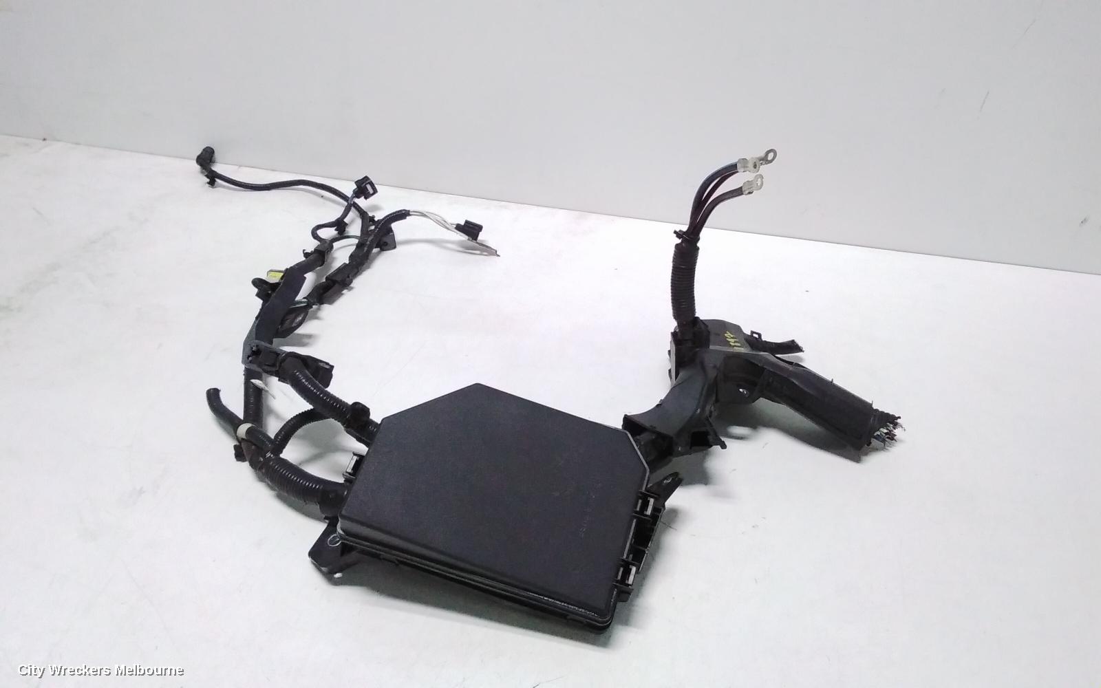 TOYOTA C-HR FUSE BOX, GEN 1, 12/2016 - 09/2023